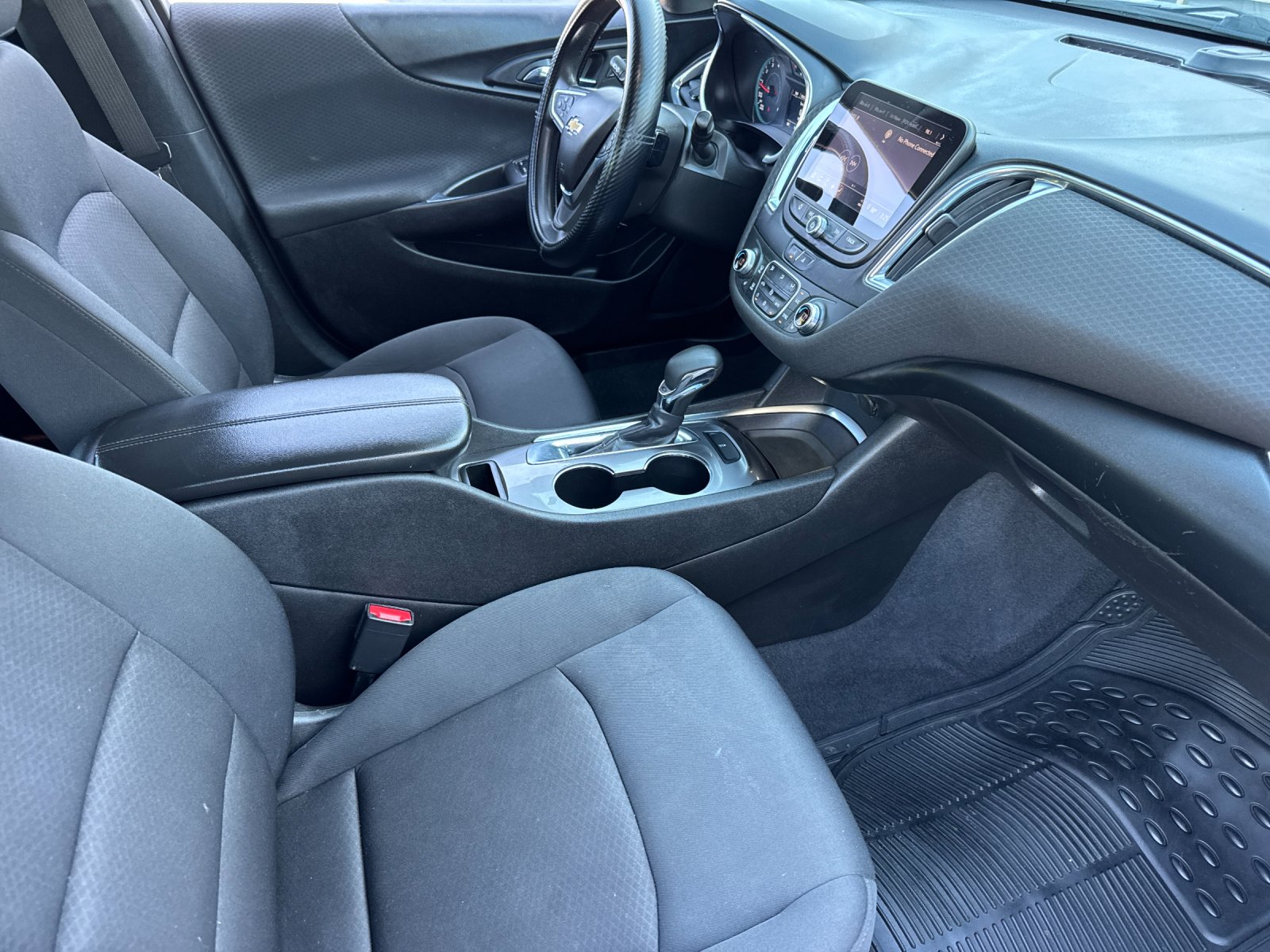 Used 2021 Silver Chevrolet LT image 15