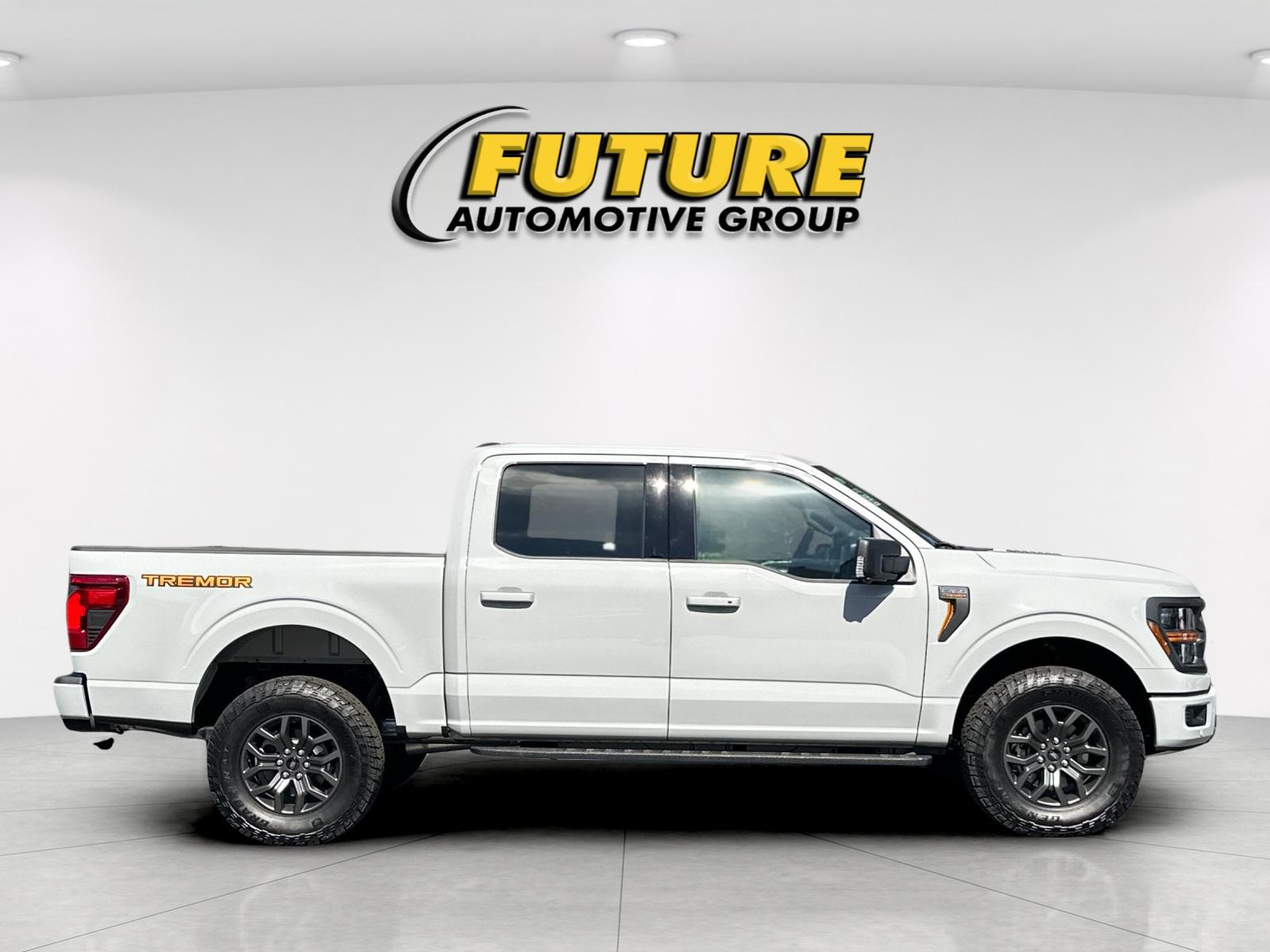 New 2026 White Ford Tremor image 2