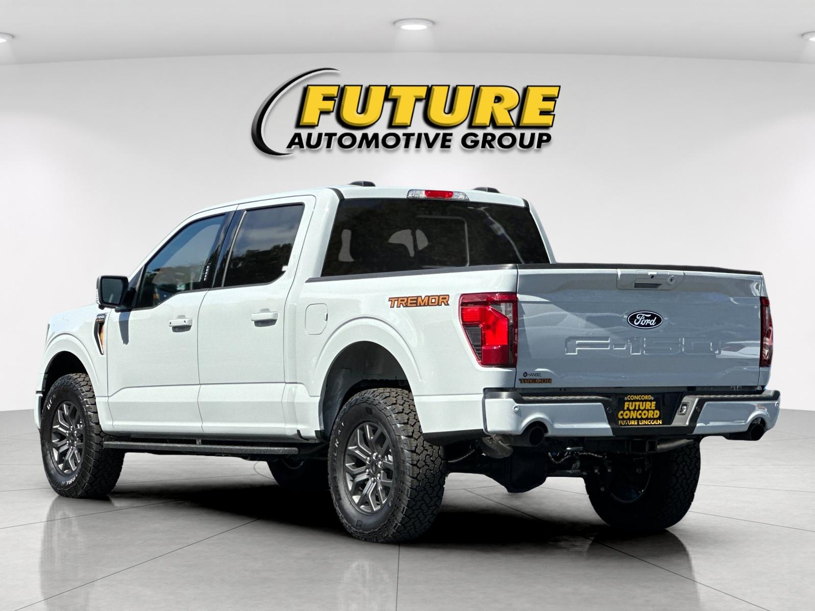 New 2026 White Ford Tremor image 5