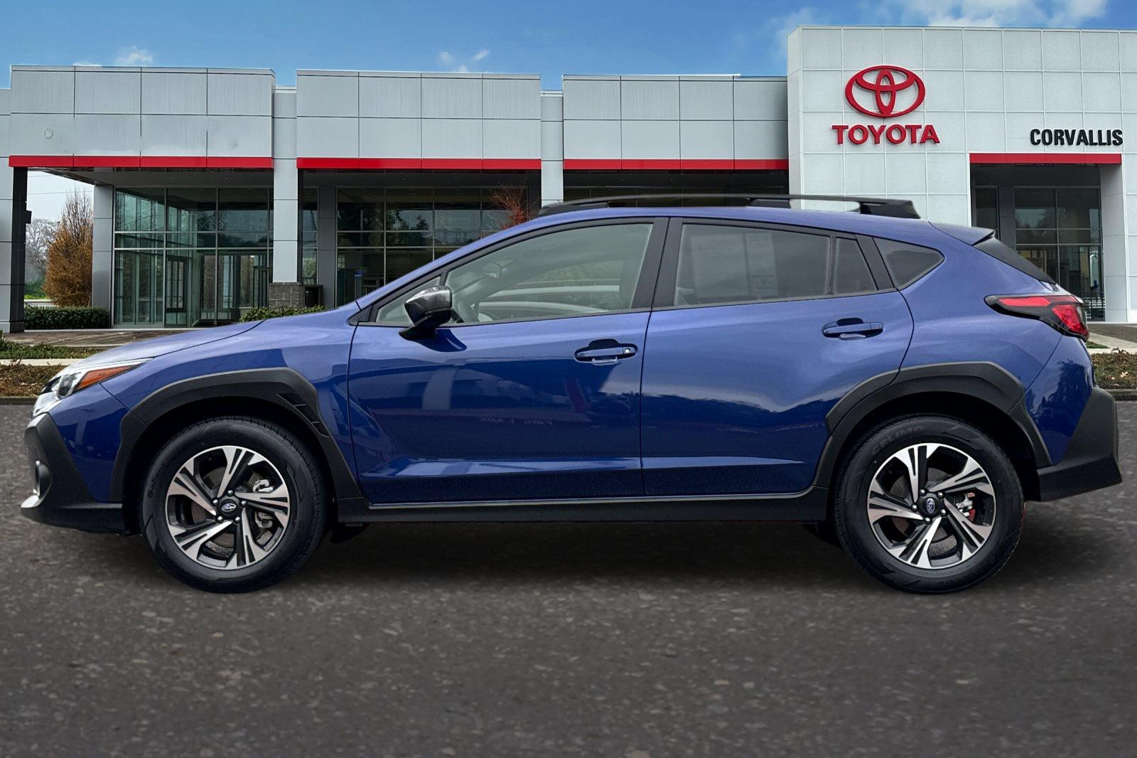 Used 2025 Blue Subaru Premium image 7