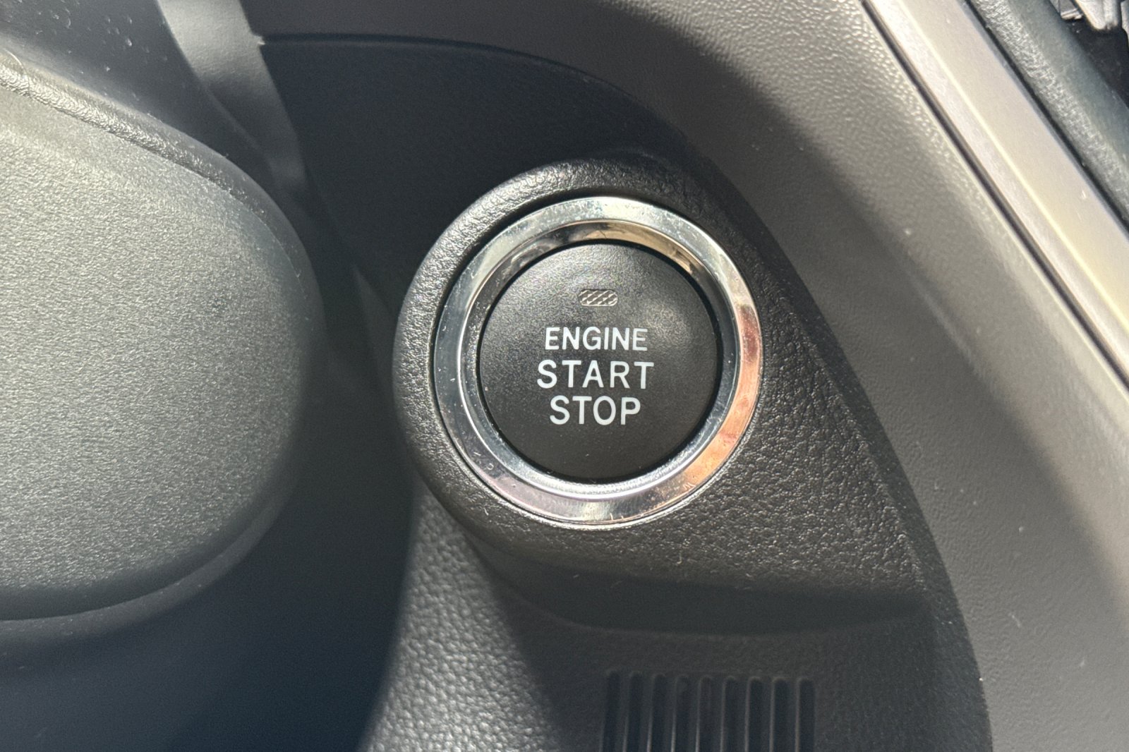 Used 2025 Blue Subaru Premium image 22