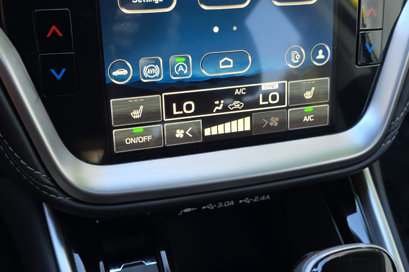 Used 2025 Silver Subaru Premium image 21