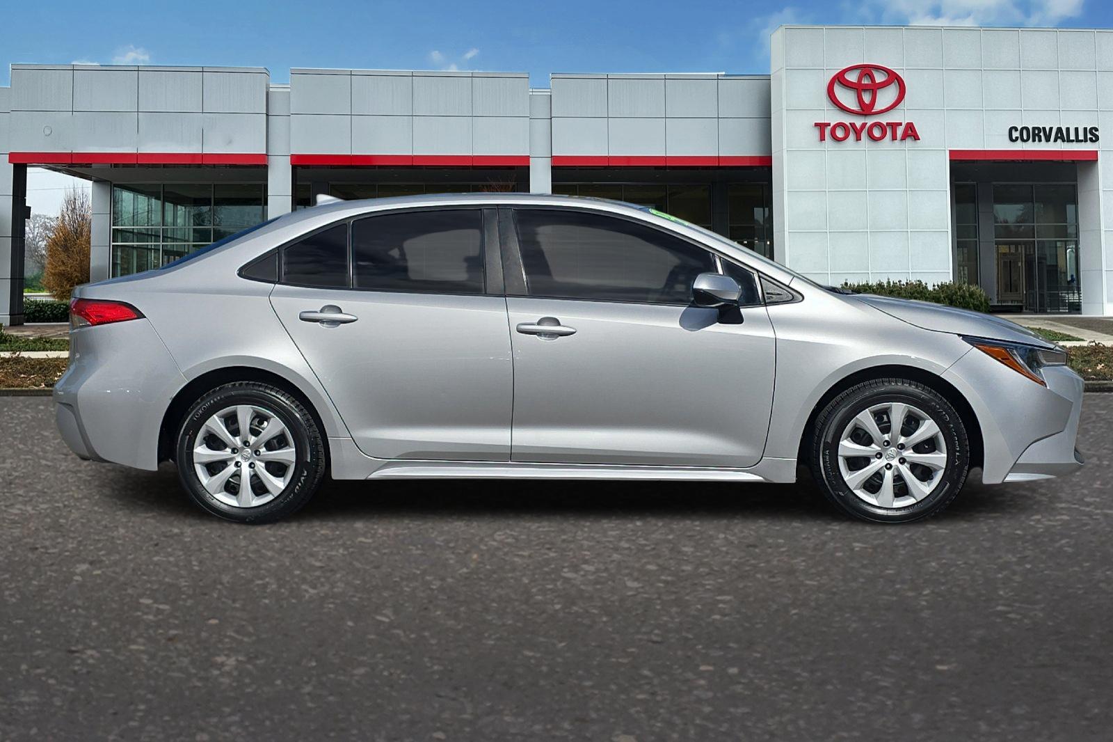 Certified Used 2022 Classic Silver Metallic Toyota LE image 3