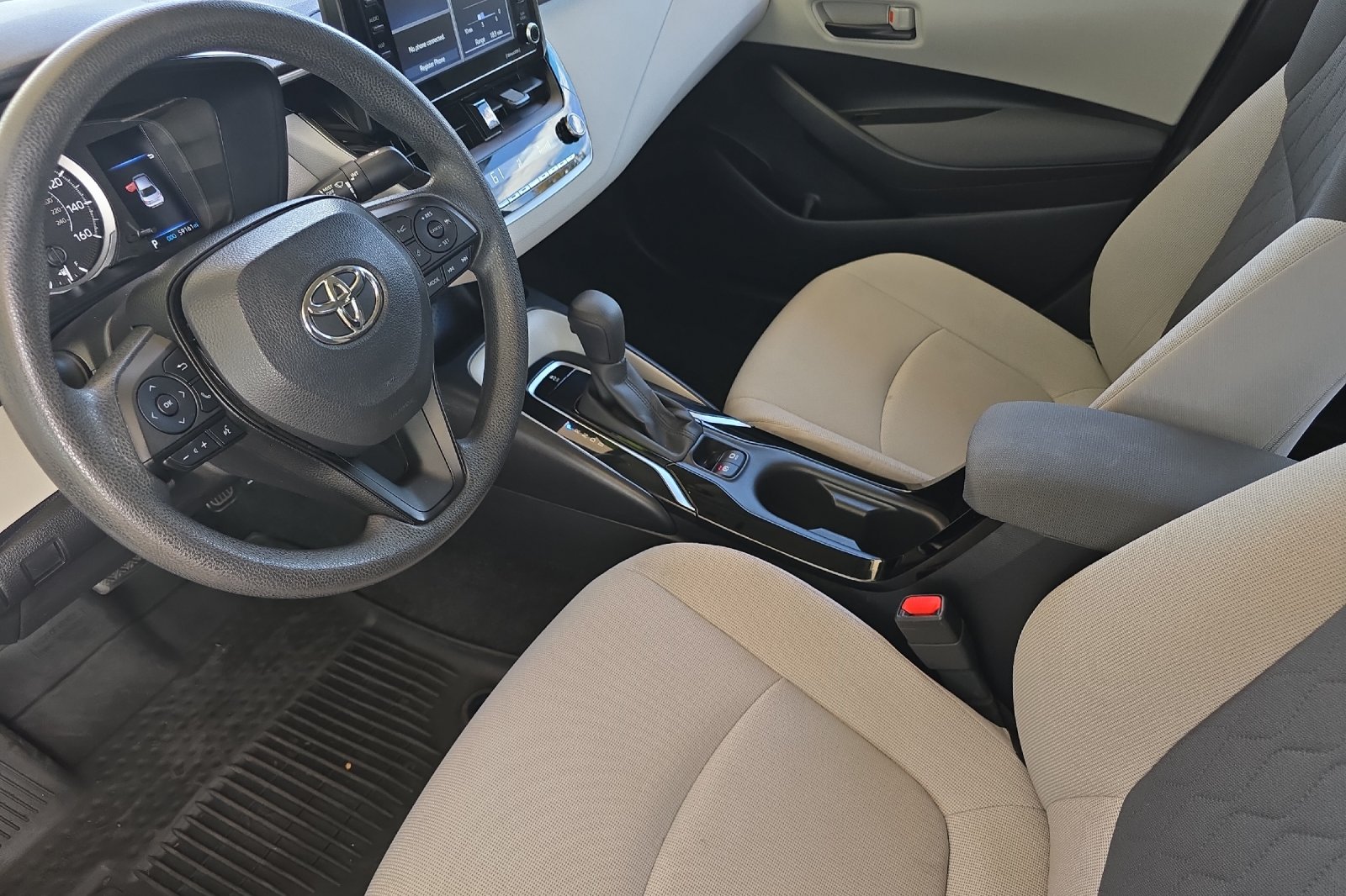 Certified Used 2022 Classic Silver Metallic Toyota LE image 10