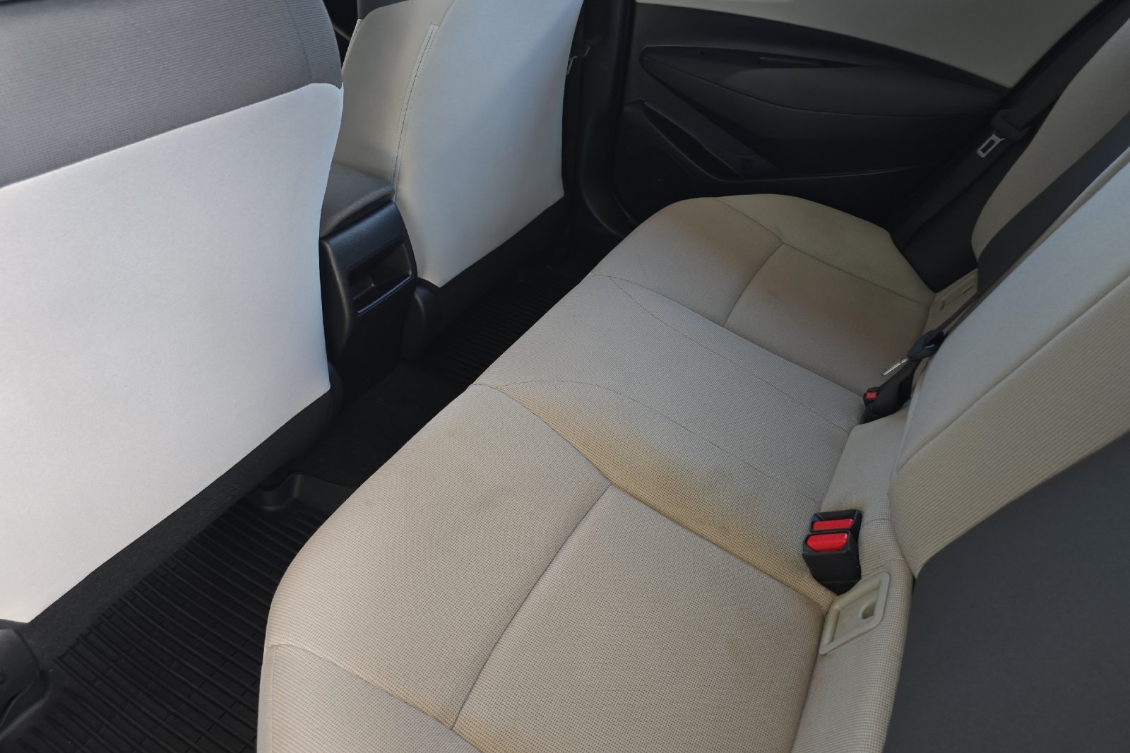 Certified Used 2022 Classic Silver Metallic Toyota LE image 12