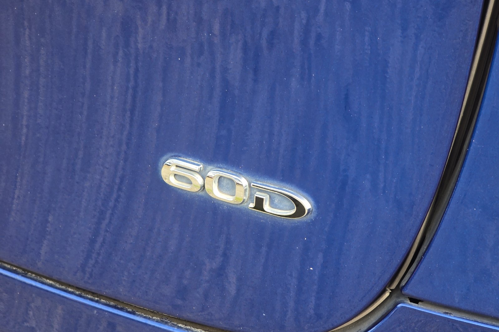 Used 2016  Tesla 60D image 24