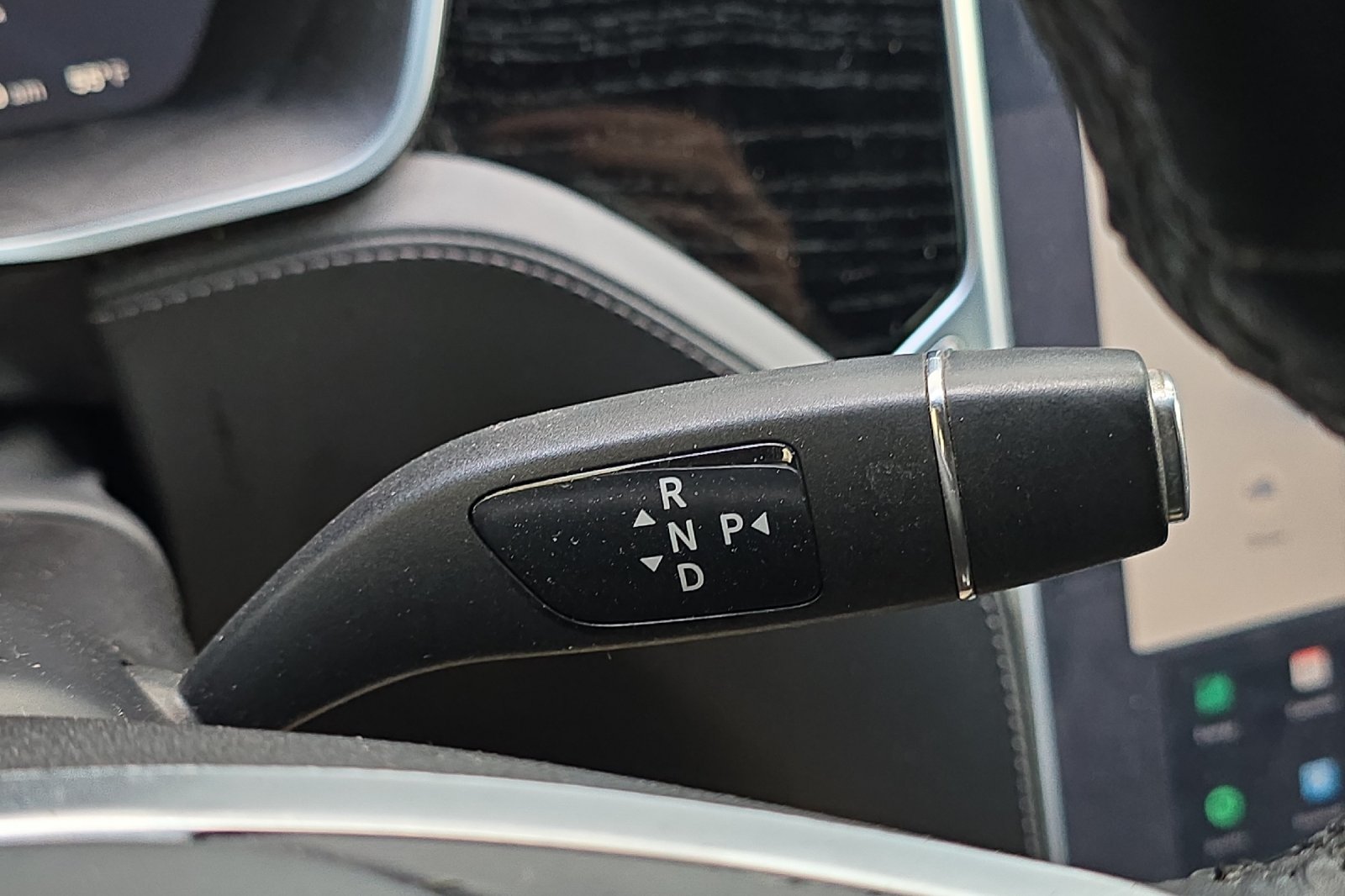 Used 2016  Tesla 60D image 20