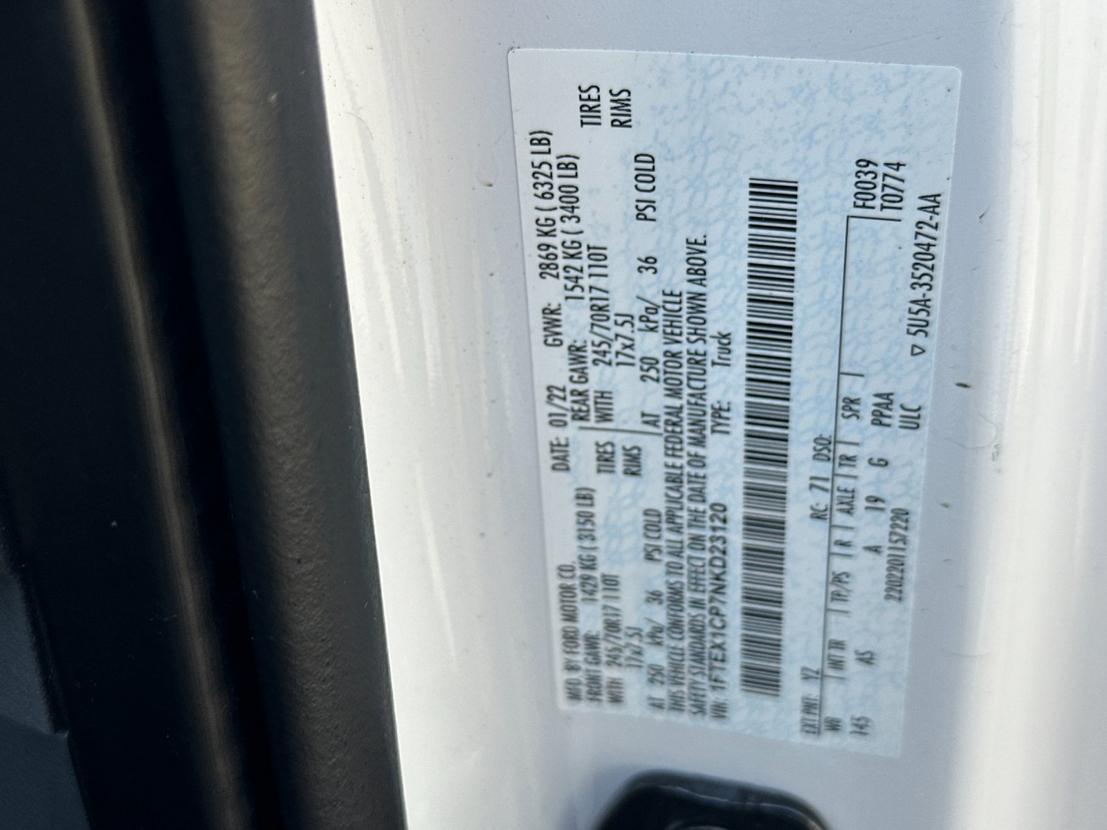 Used 2022 White Ford XL image 26