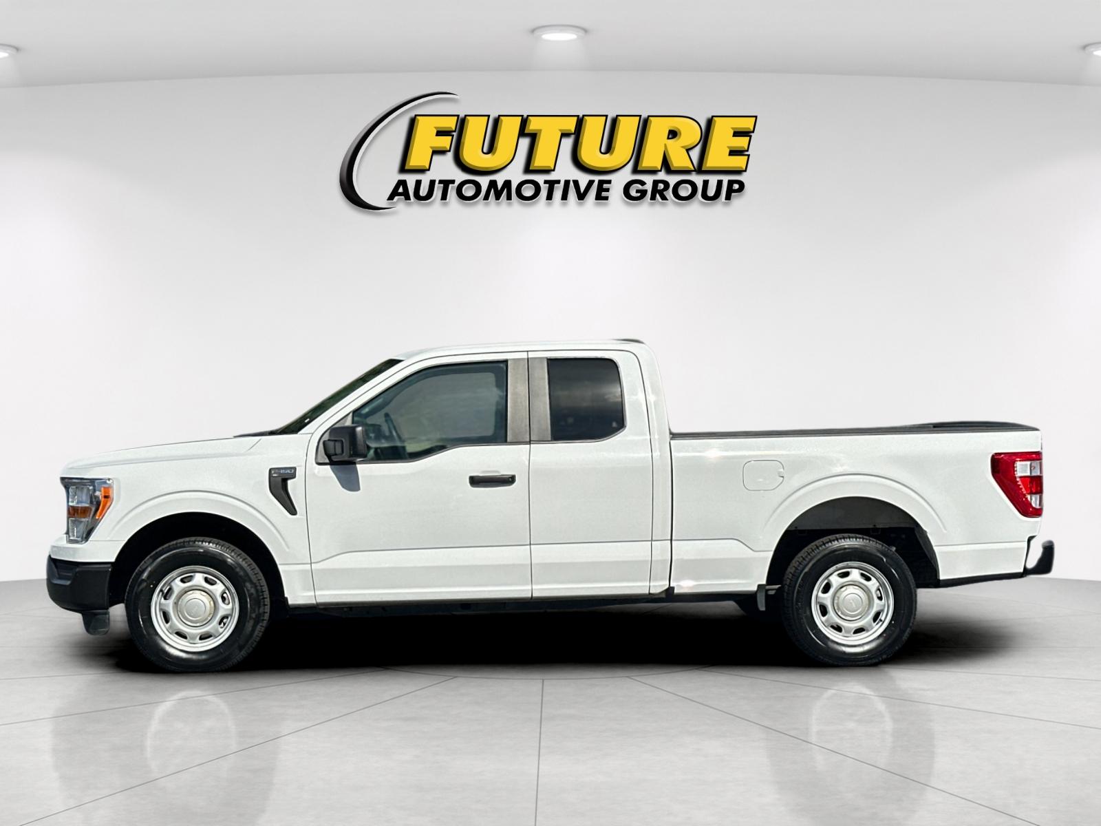 Used 2022 White Ford XL image 6