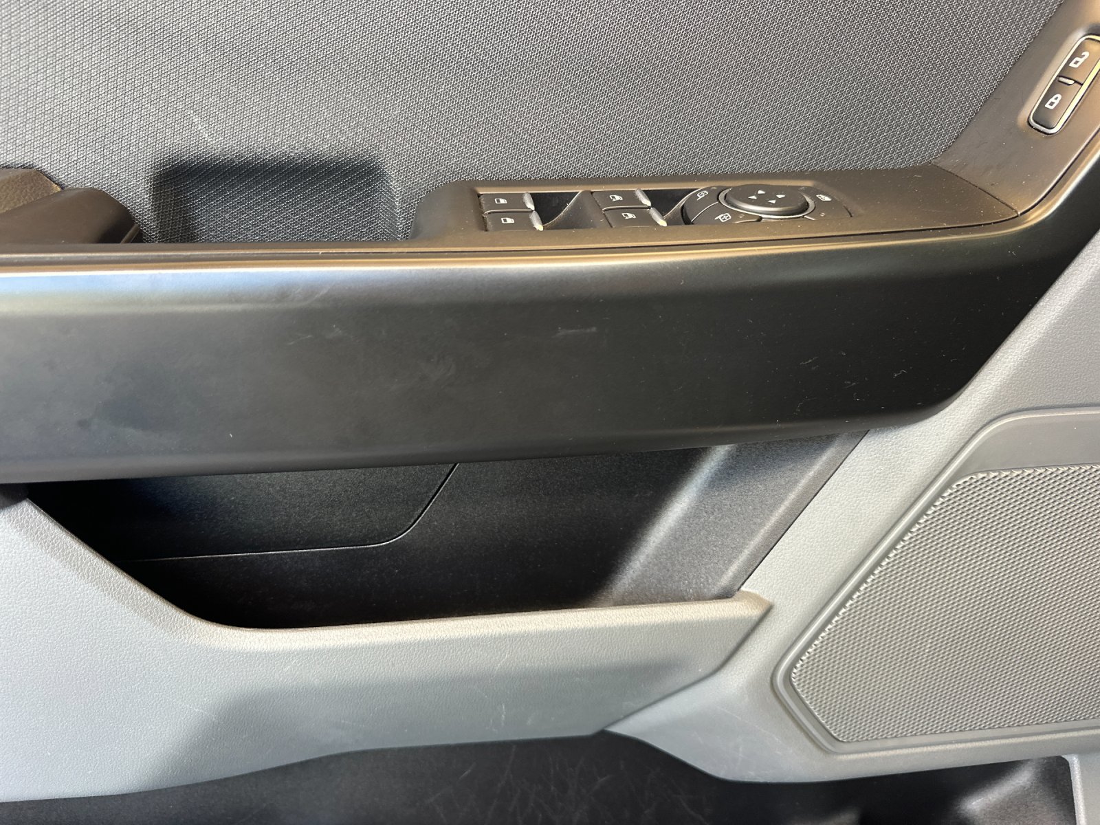 Used 2022 White Ford XL image 10