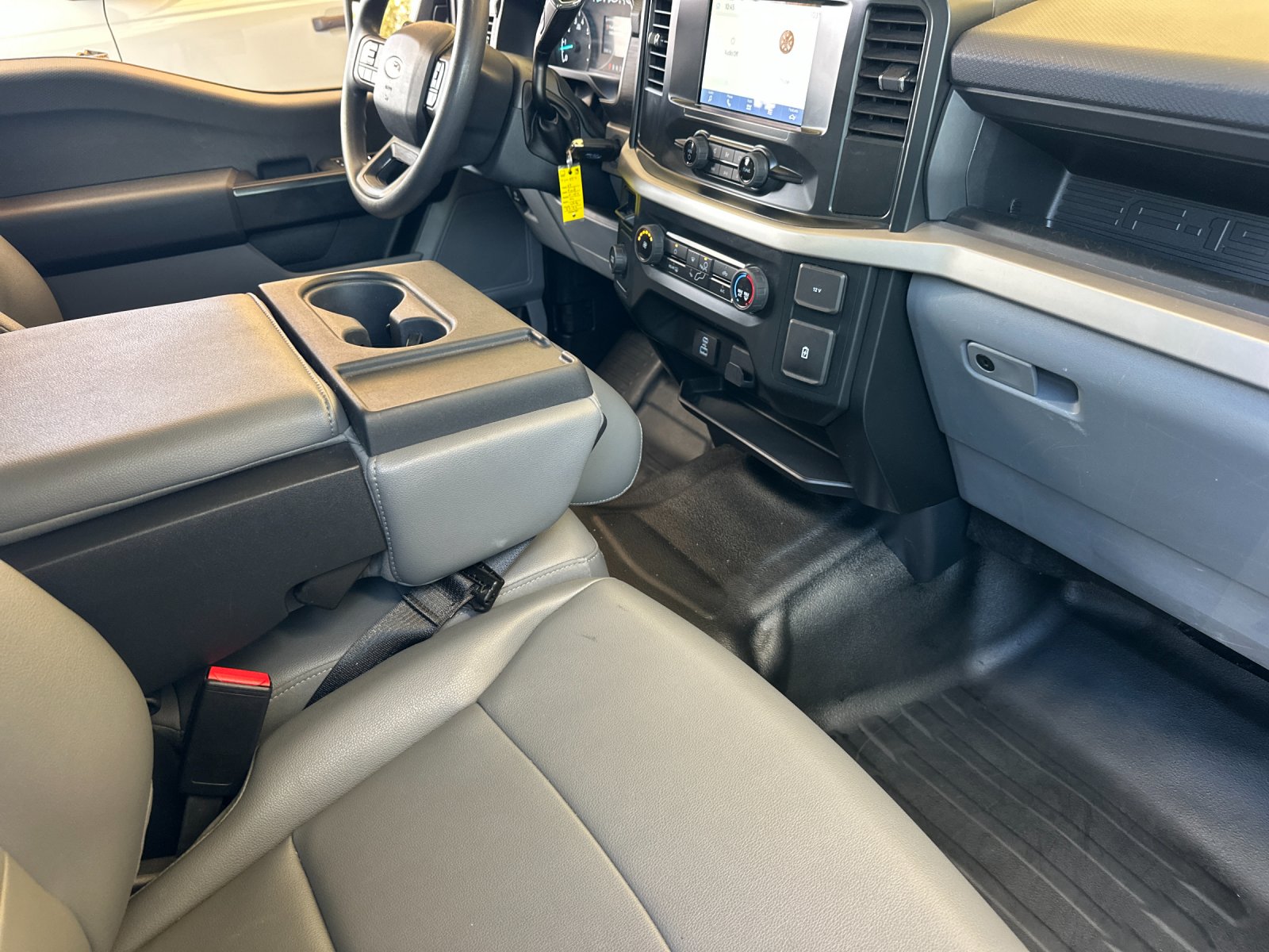 Used 2022 White Ford XL image 14