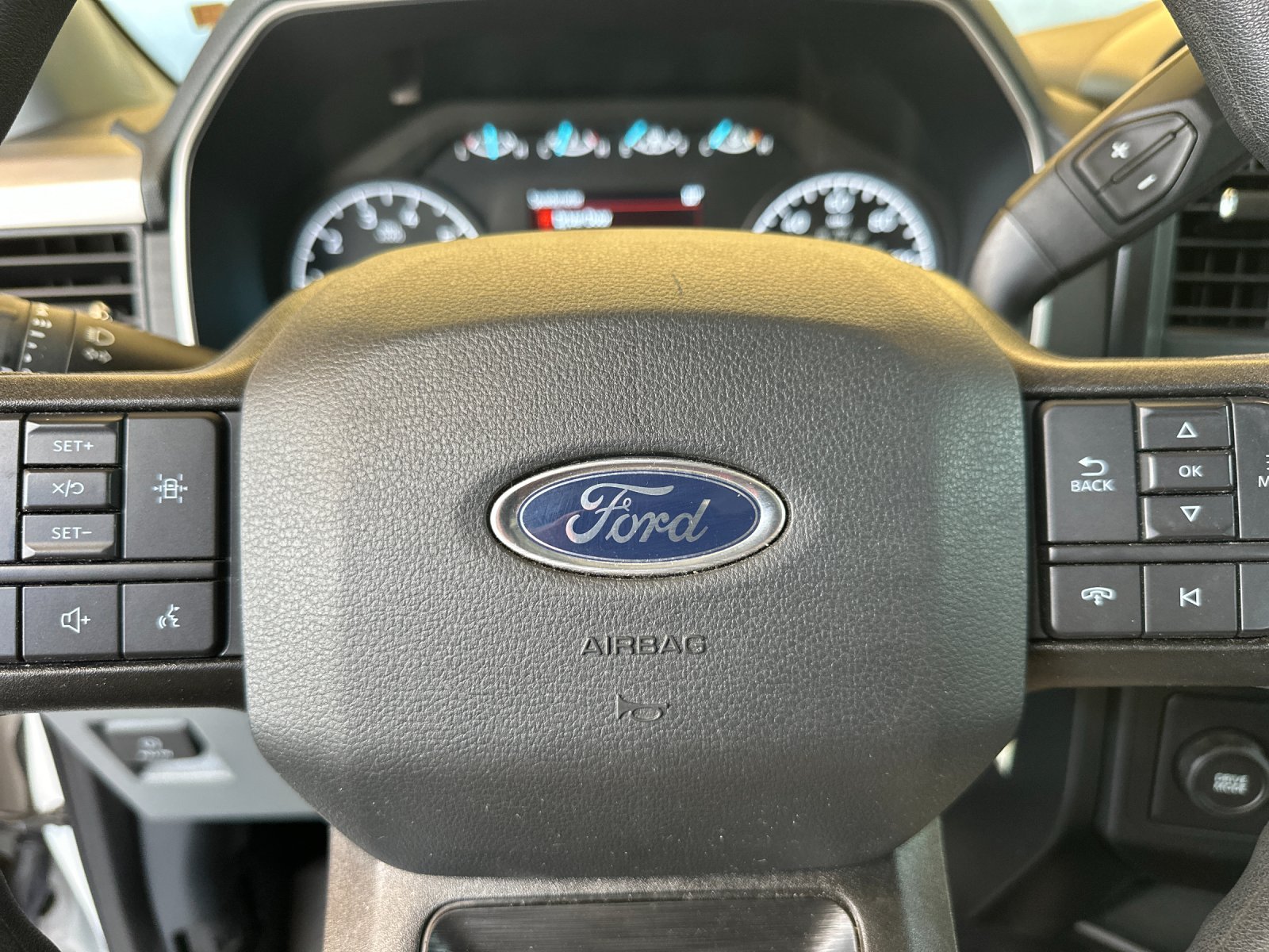 Used 2022 White Ford XL image 20