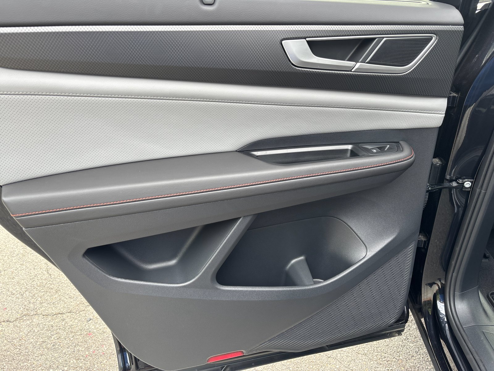 2025 Volkswagen Atlas Atlas Peak Edition - Photo 31