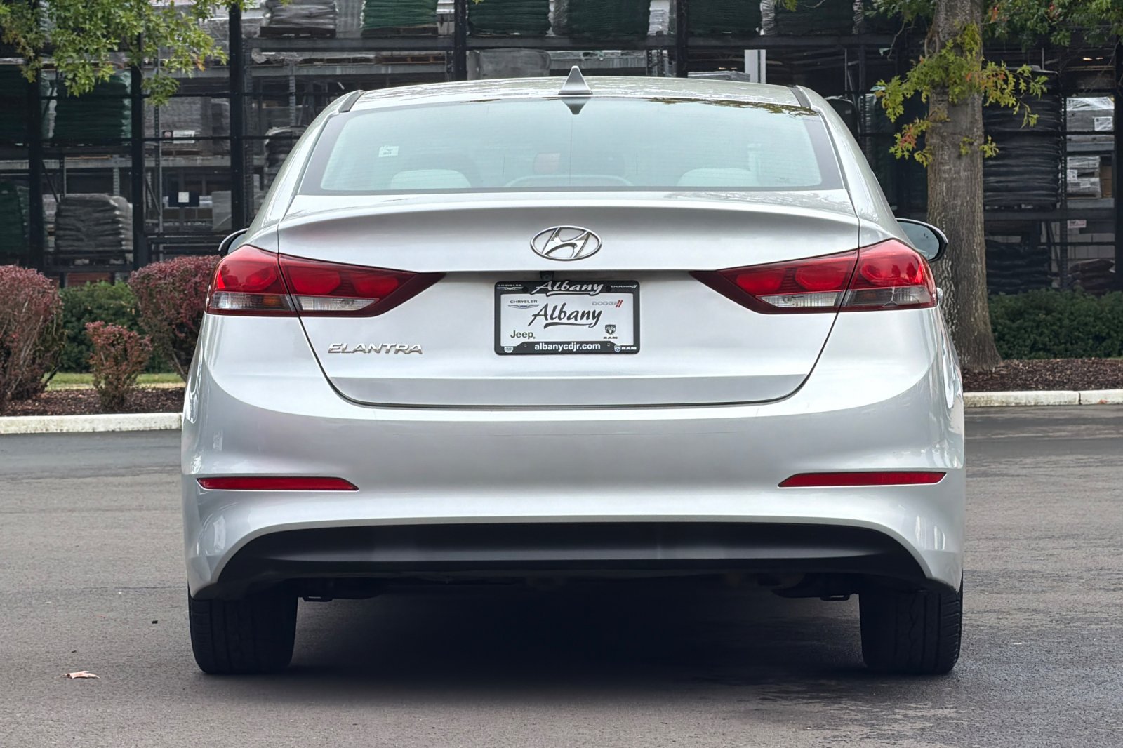 Used 2018 Silver Hyundai Value Edition image 5