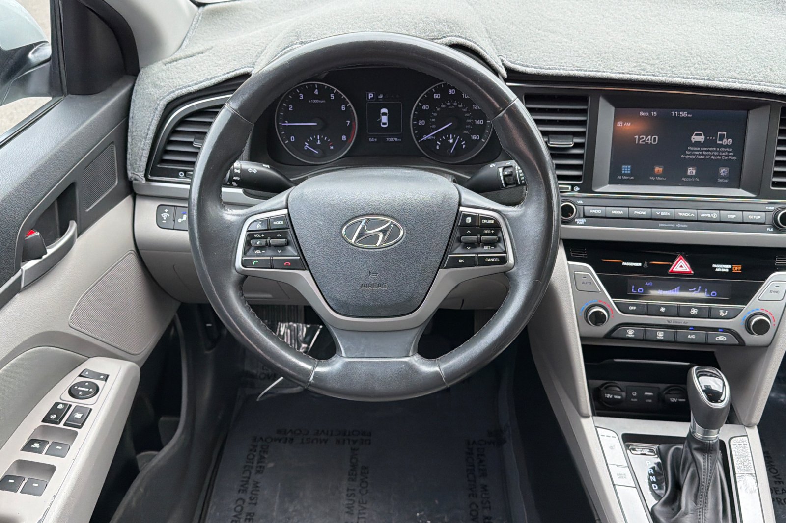 Used 2018 Silver Hyundai Value Edition image 11