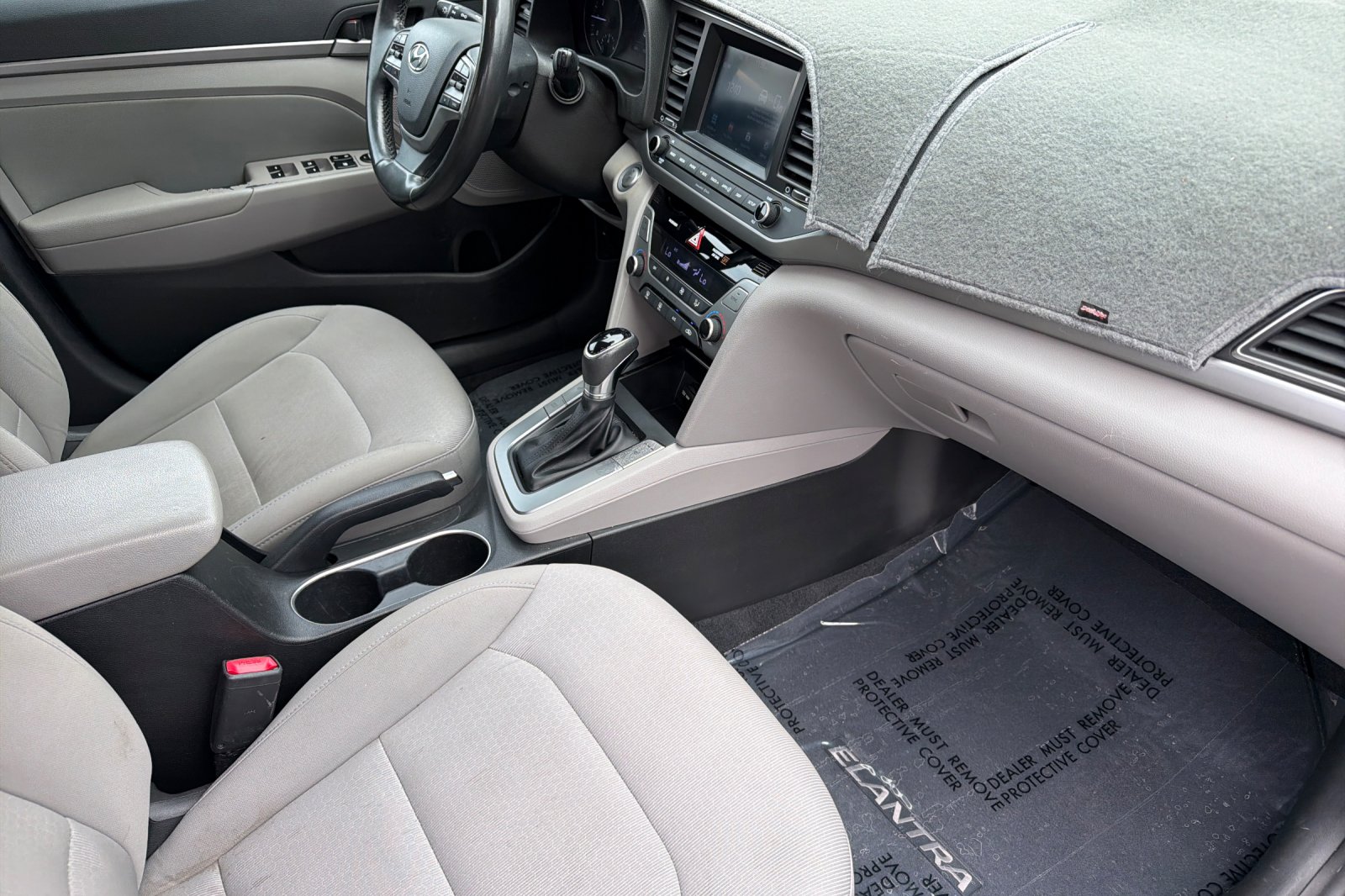 Used 2018 Silver Hyundai Value Edition image 12