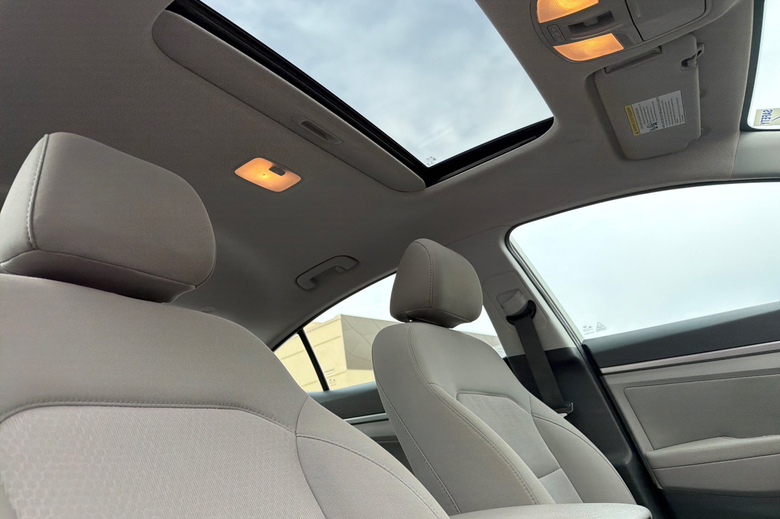 Used 2018 Silver Hyundai Value Edition image 13