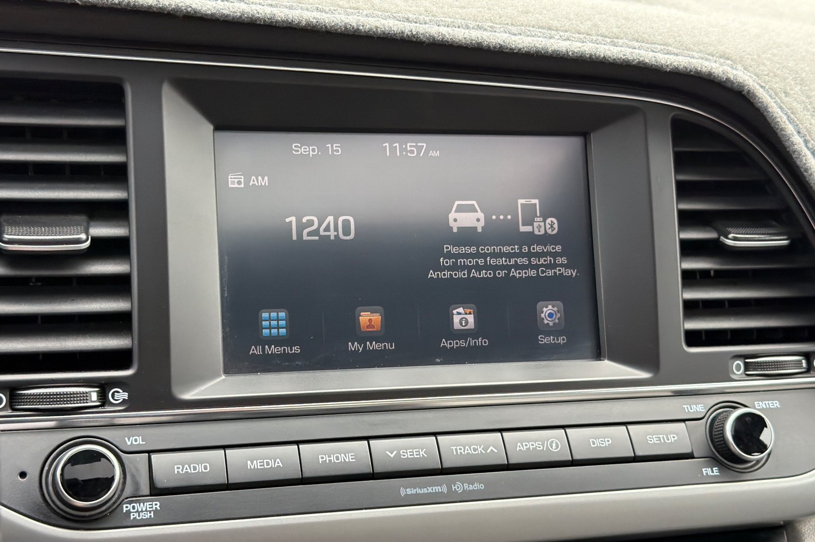 Used 2018 Silver Hyundai Value Edition image 14