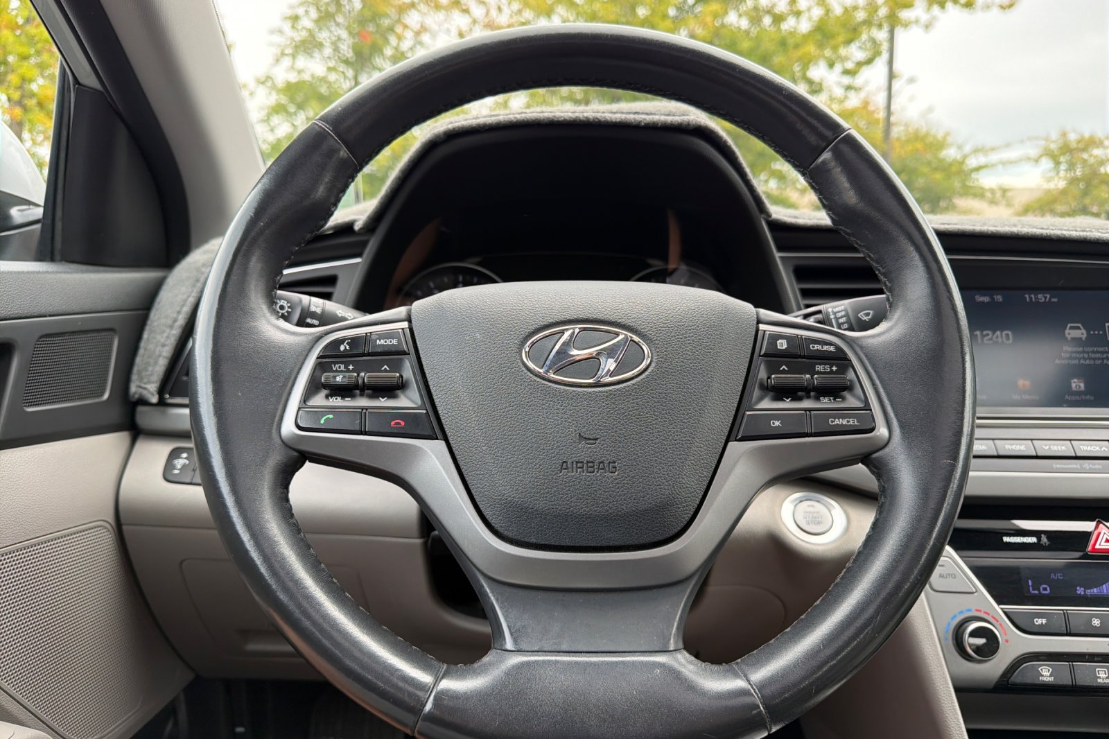 Used 2018 Silver Hyundai Value Edition image 19