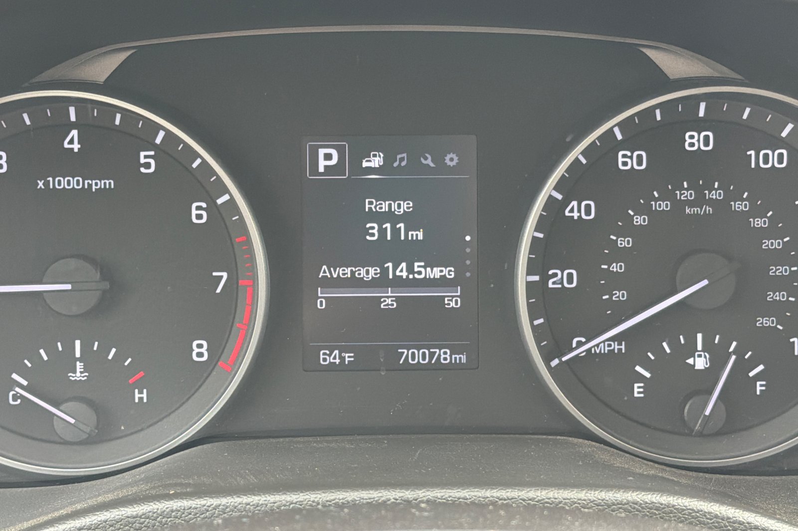 Used 2018 Silver Hyundai Value Edition image 21