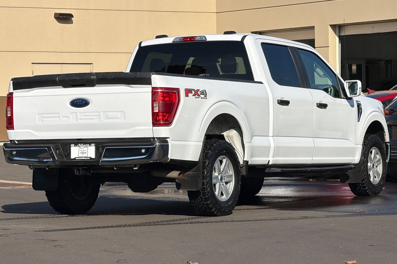Used 2021  Ford XLT image 4