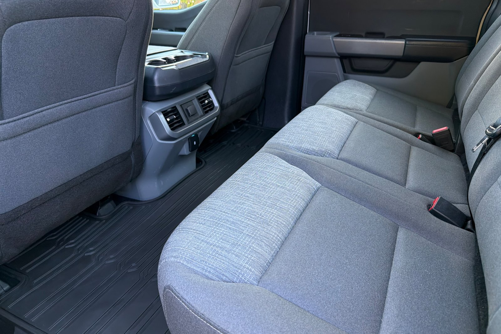 Used 2021  Ford XLT image 9