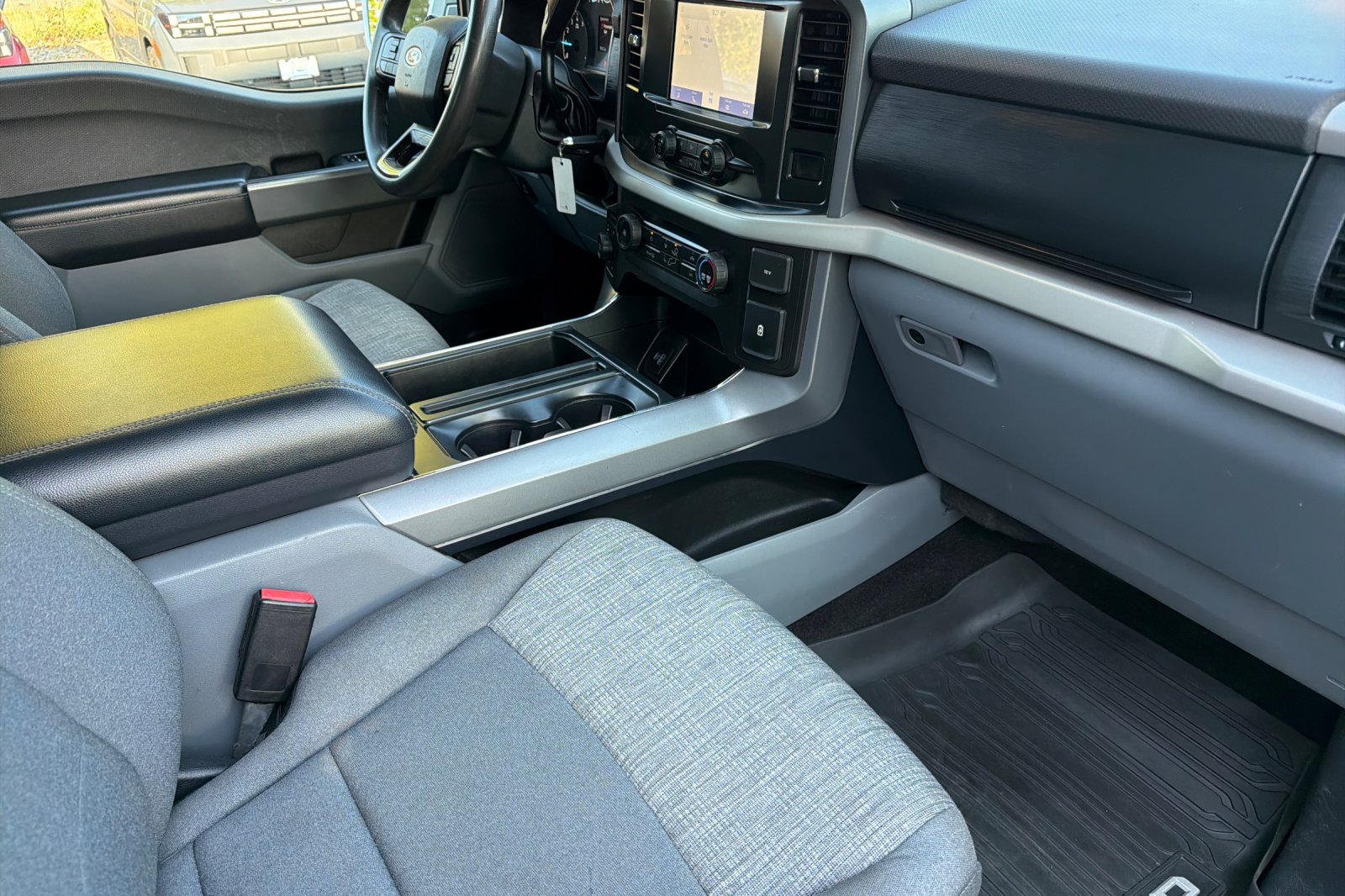 Used 2021  Ford XLT image 12