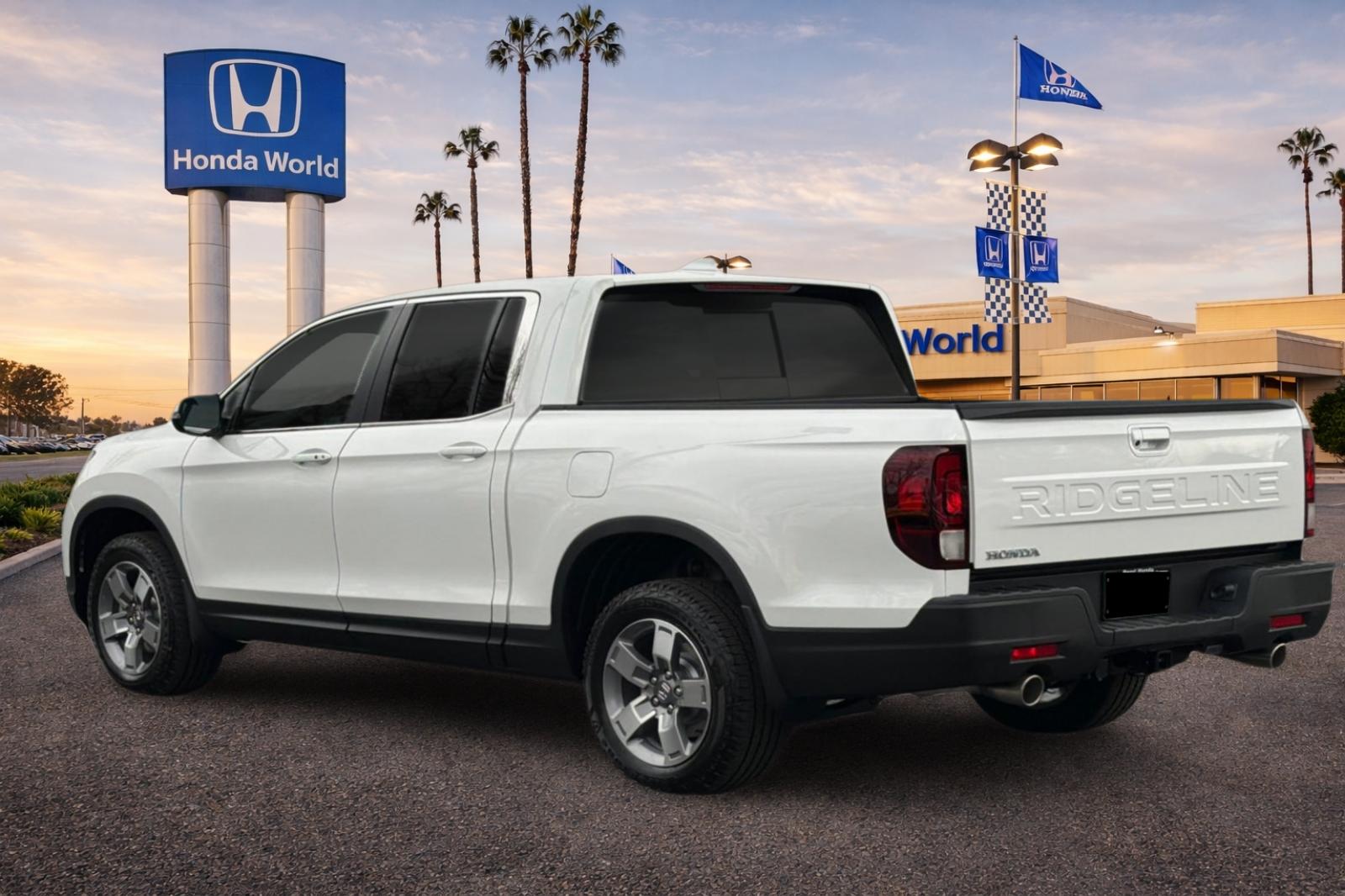 New 2026 Platinum White Pearl Honda RTL image 6