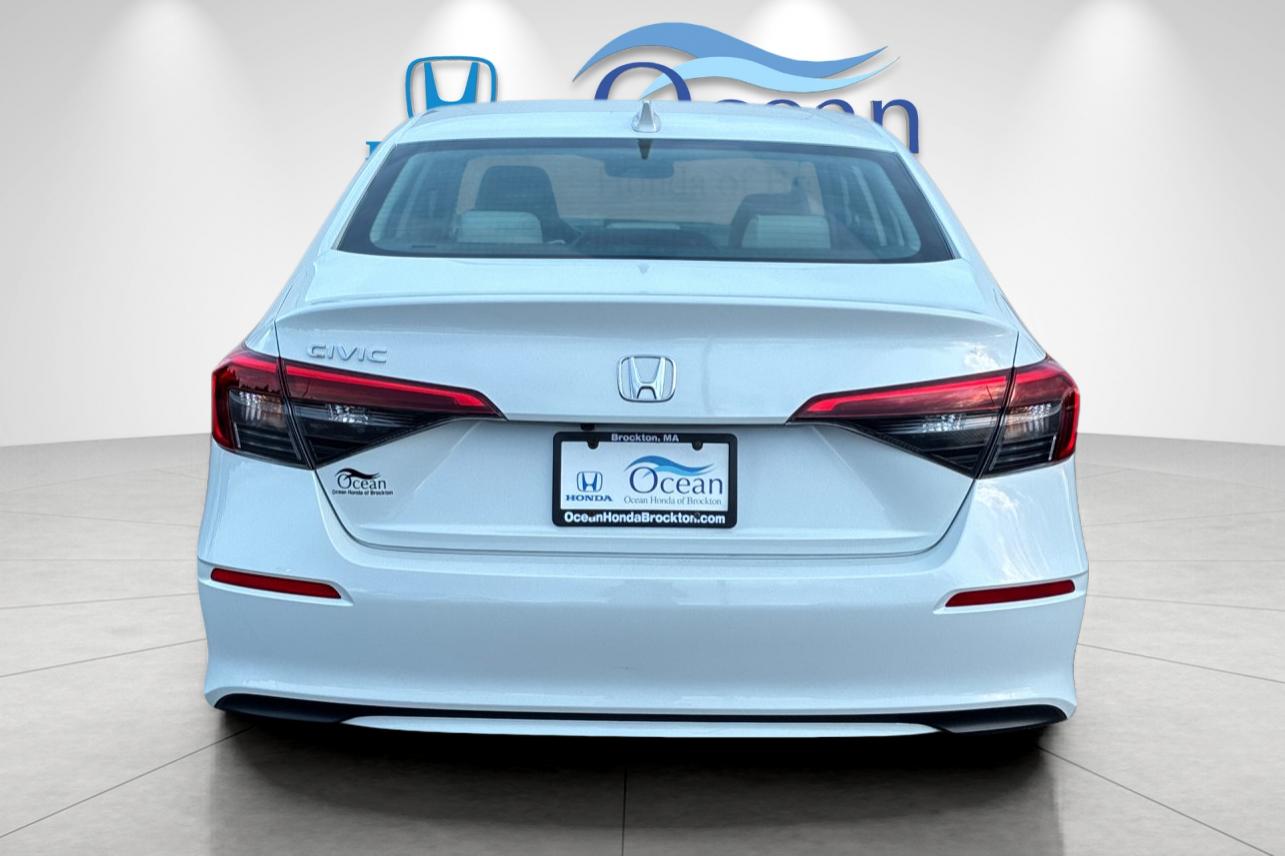Used 2024 Platinum White Pearl Honda LX image 4