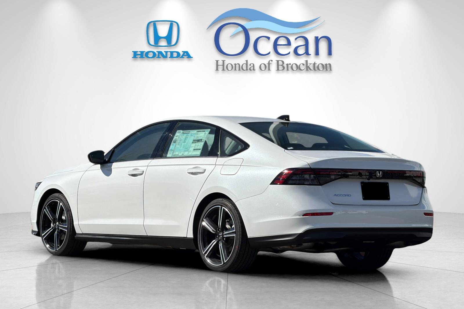 New 2026 Platinum White Pearl Honda SE image 3