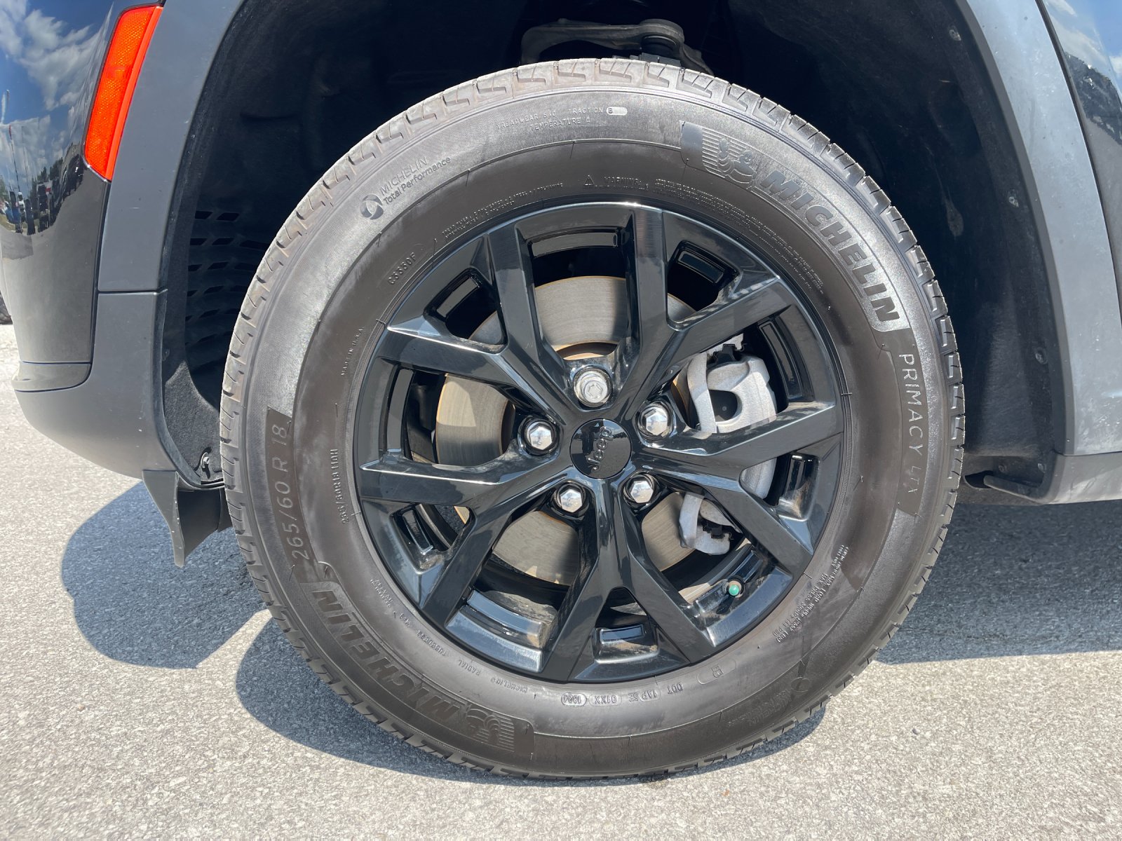 Used 2024 Black Jeep Altitude image 34