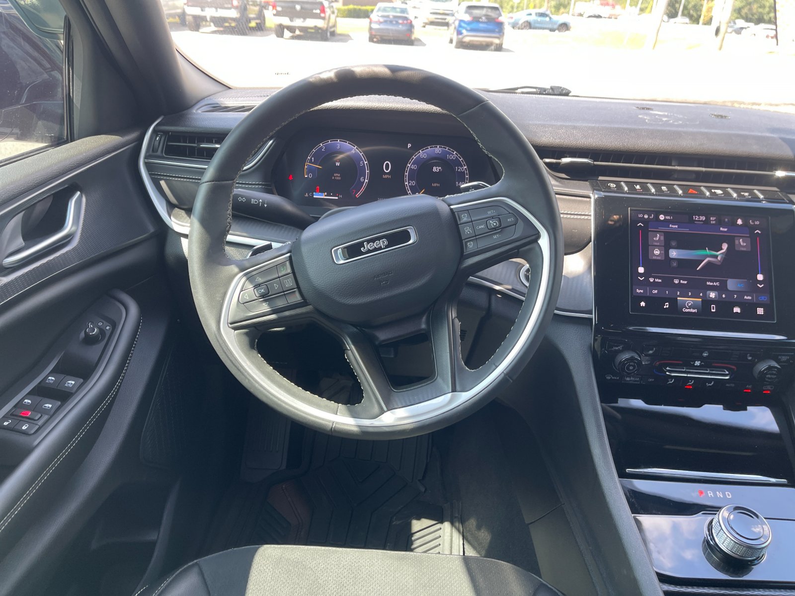 Used 2024 Black Jeep Altitude image 17