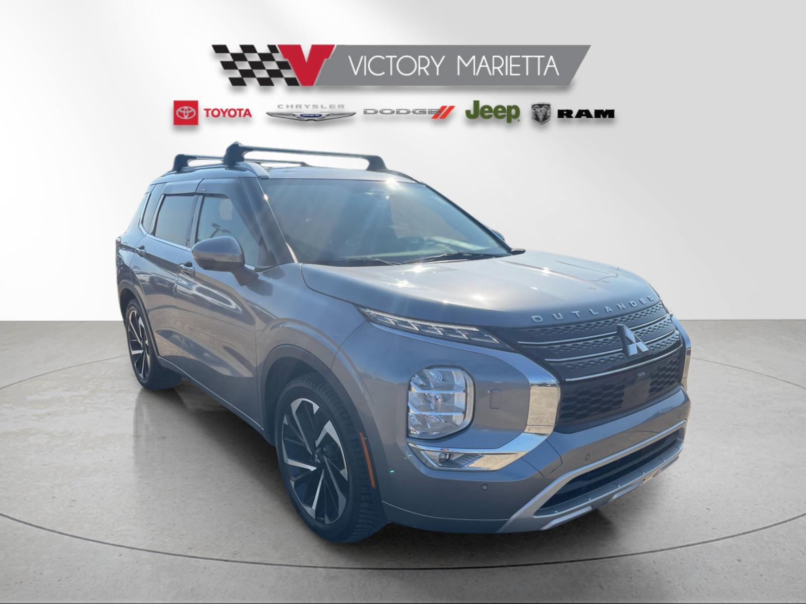 Used 2022  Mitsubishi SEL image 7