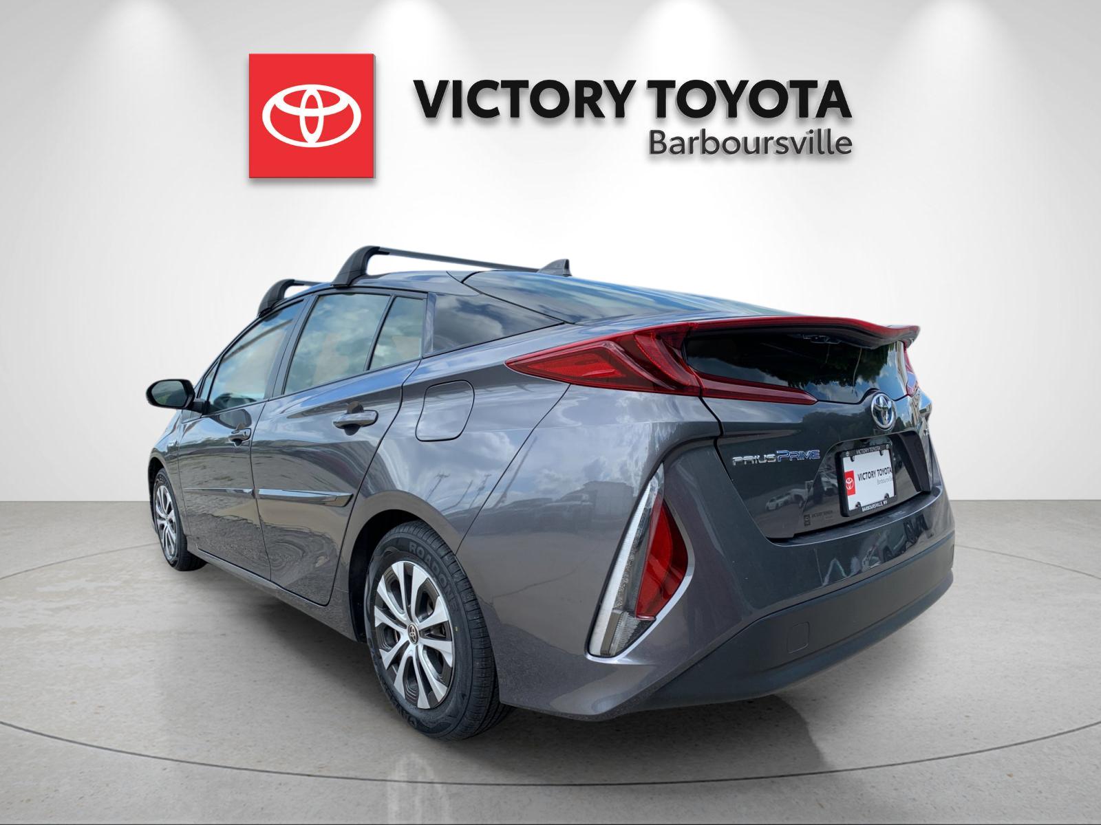 Certified Used 2022 Gray Toyota XLE image 3