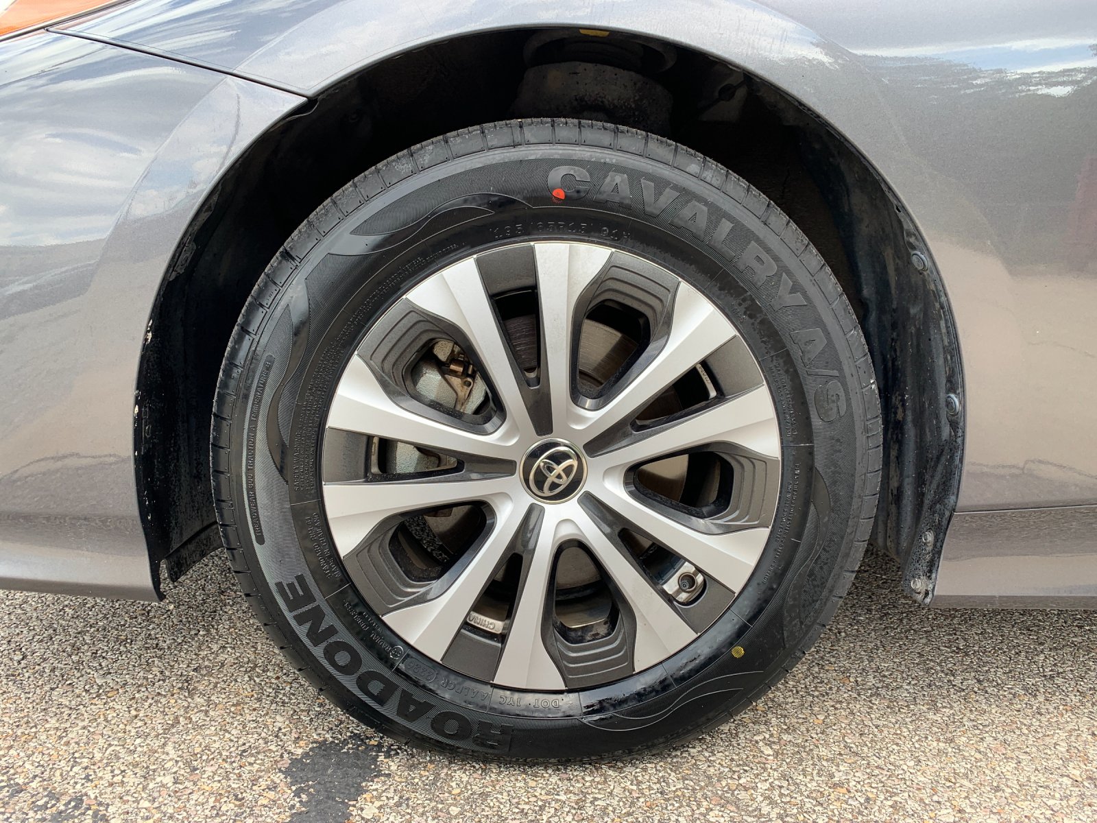 Certified Used 2022 Gray Toyota XLE image 33