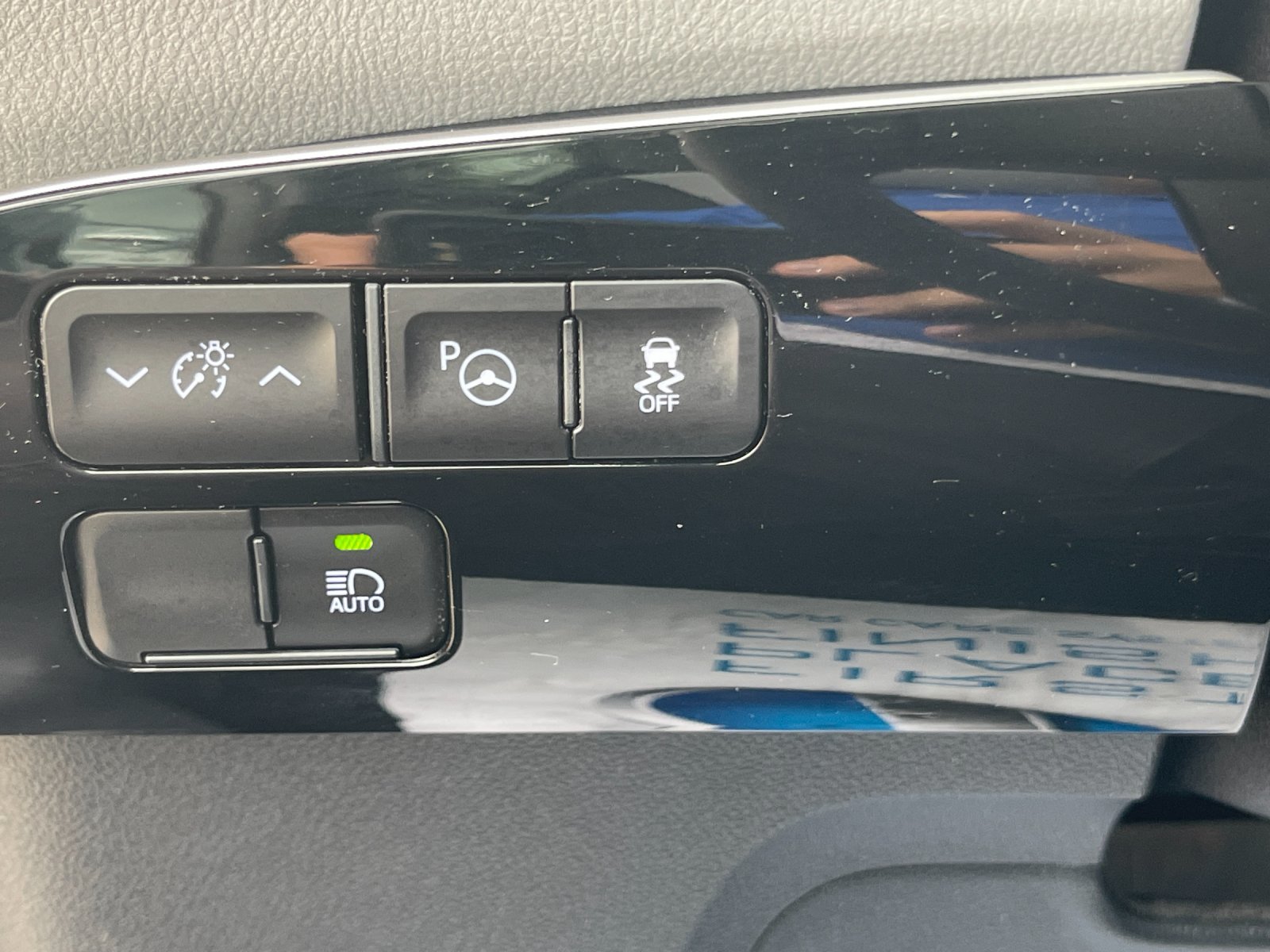 Used 2021 Beige Toyota LE image 30