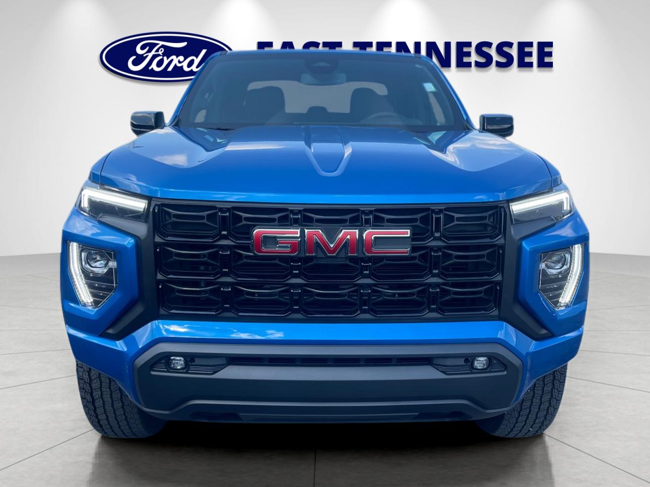 Used 2024 Blue Metallic GMC Elevation image 9