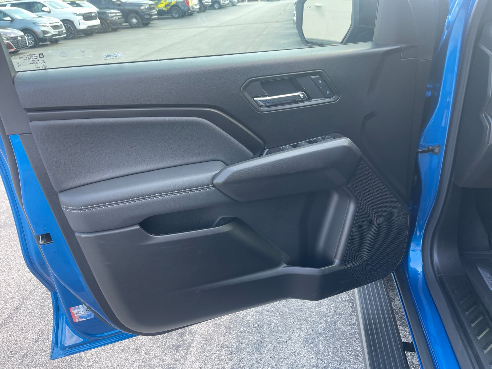 Used 2024 Blue Metallic GMC Elevation image 12