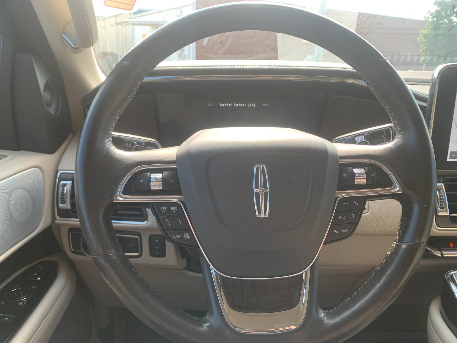 Used 2021 Blue Lincoln Reserve image 29