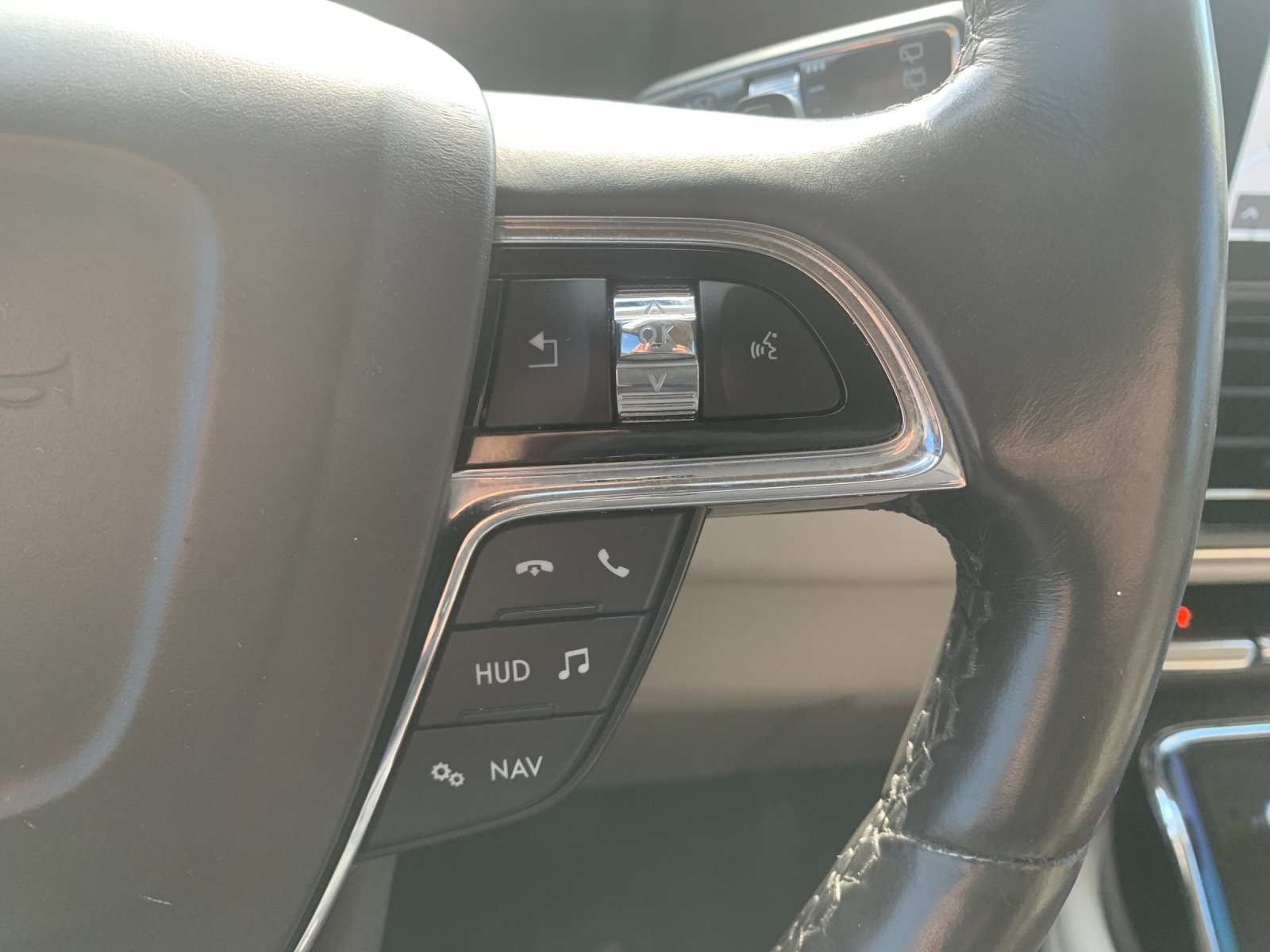 Used 2021 Blue Lincoln Reserve image 31