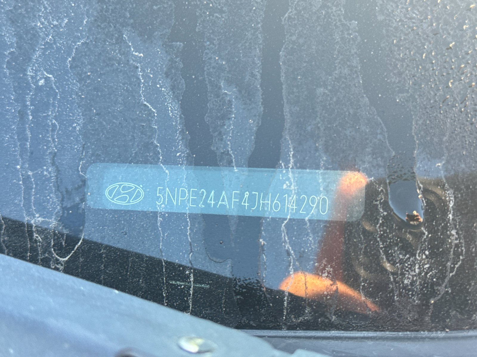 Used 2018 Silver Hyundai SE image 2