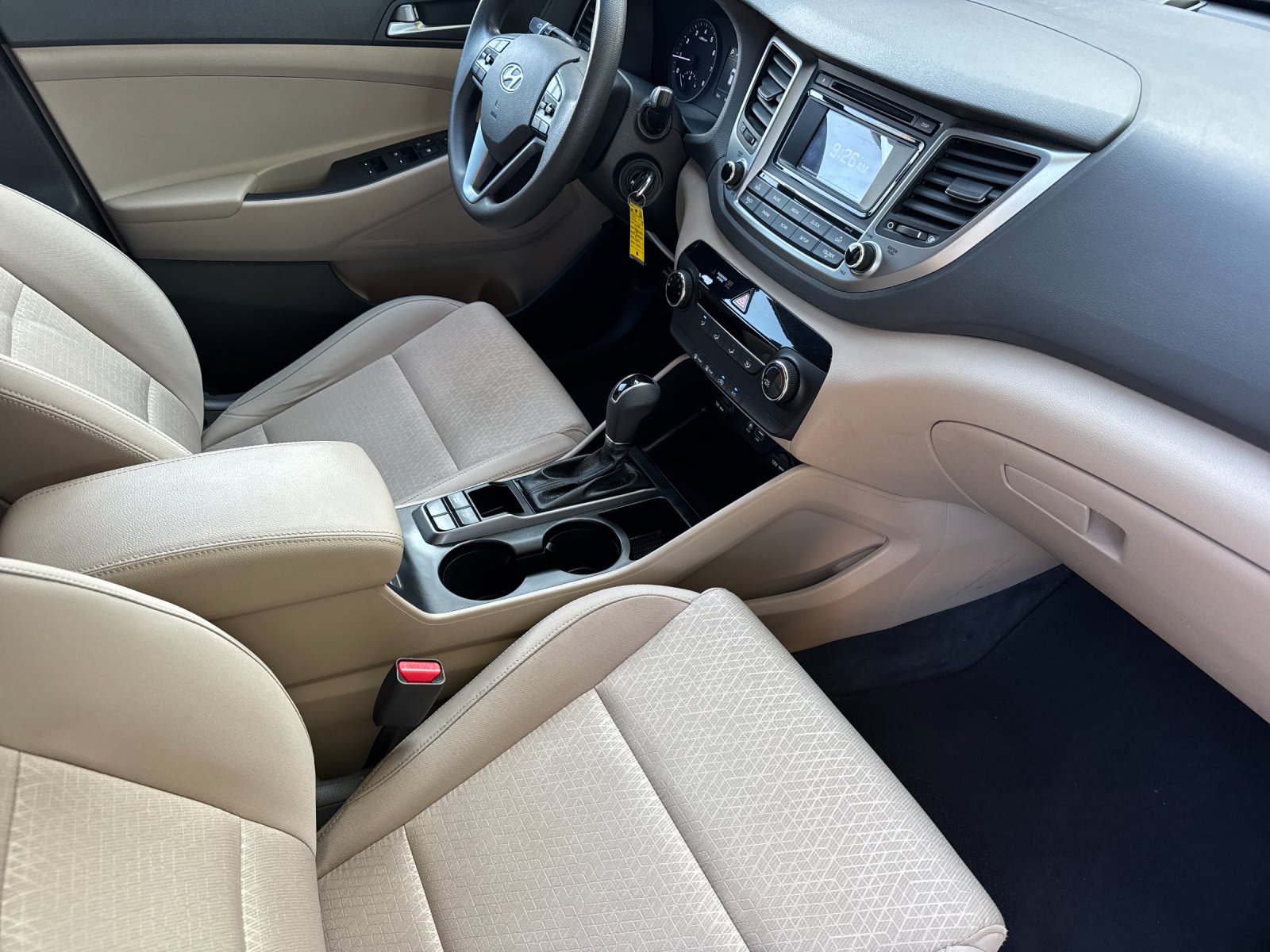 Used 2016 Red Hyundai SE image 15