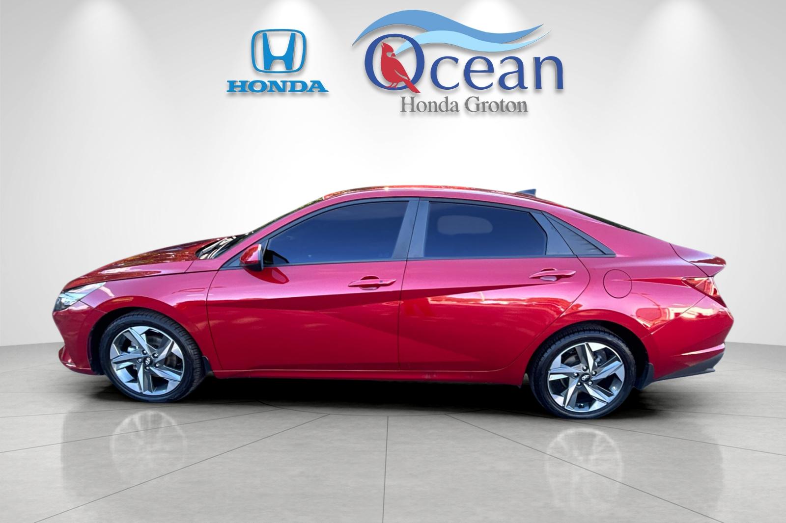Used 2023 Red Hyundai SEL image 6