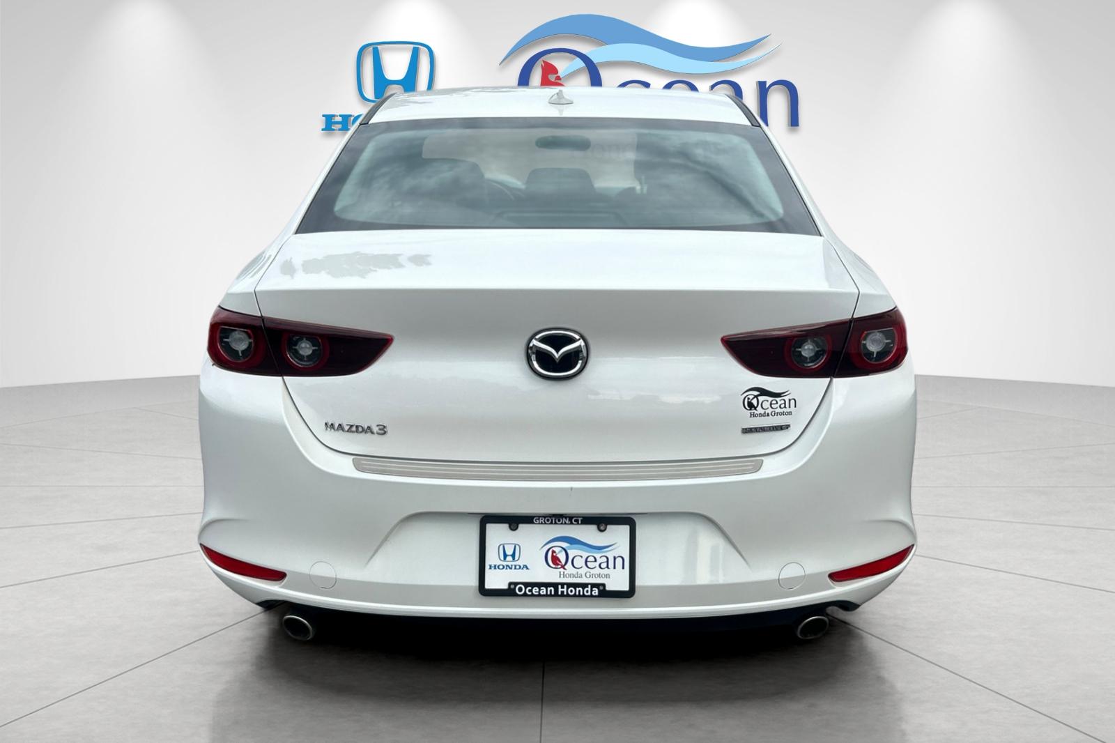 Used 2022 Snowflake White Pearl Mazda Premium image 4