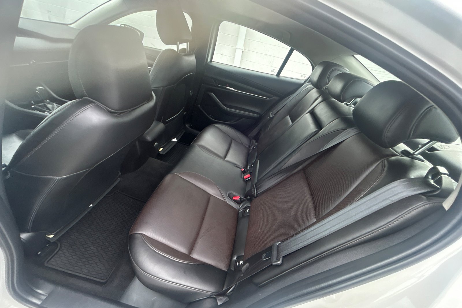 Used 2022 Snowflake White Pearl Mazda Premium image 12