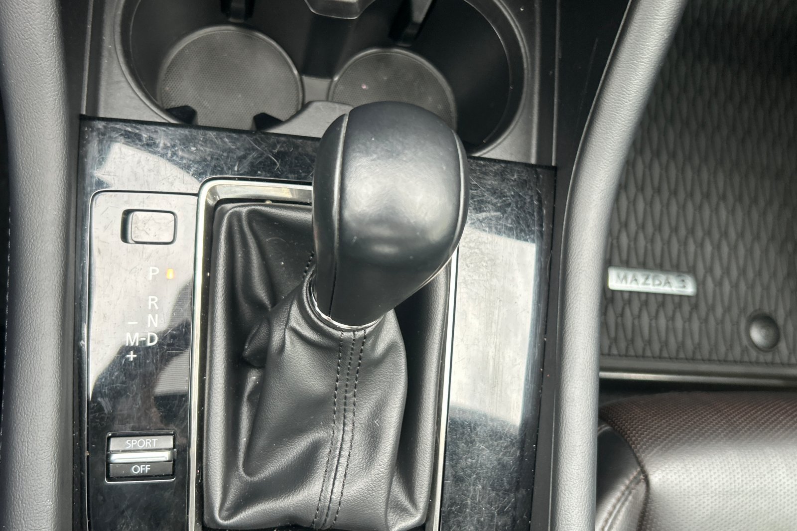 Used 2022 Snowflake White Pearl Mazda Premium image 22