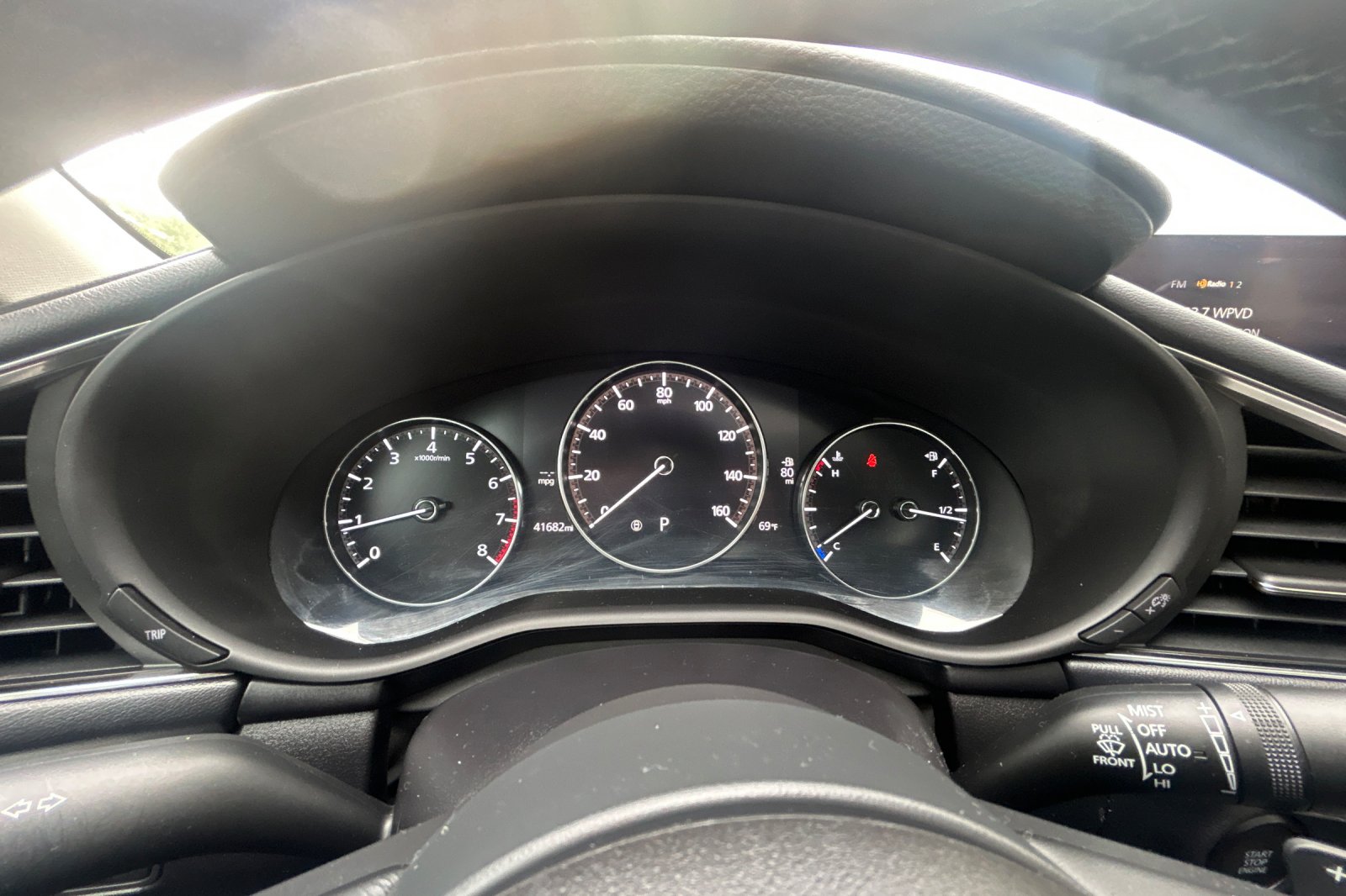 Used 2022 Snowflake White Pearl Mazda Premium image 25