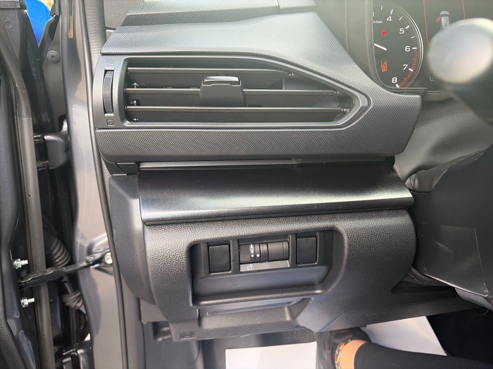 Used 2024 Gray Metallic Subaru 2.5RS image 32