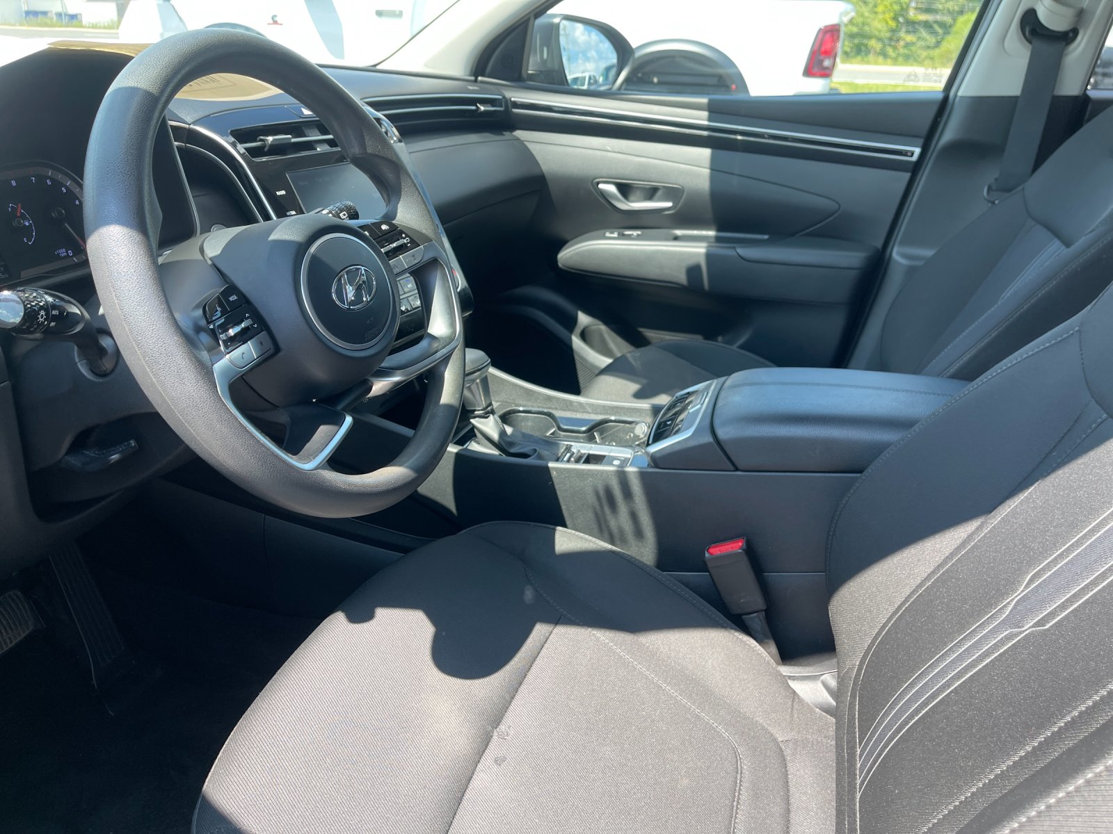 Used 2023 Gray Hyundai SEL image 10
