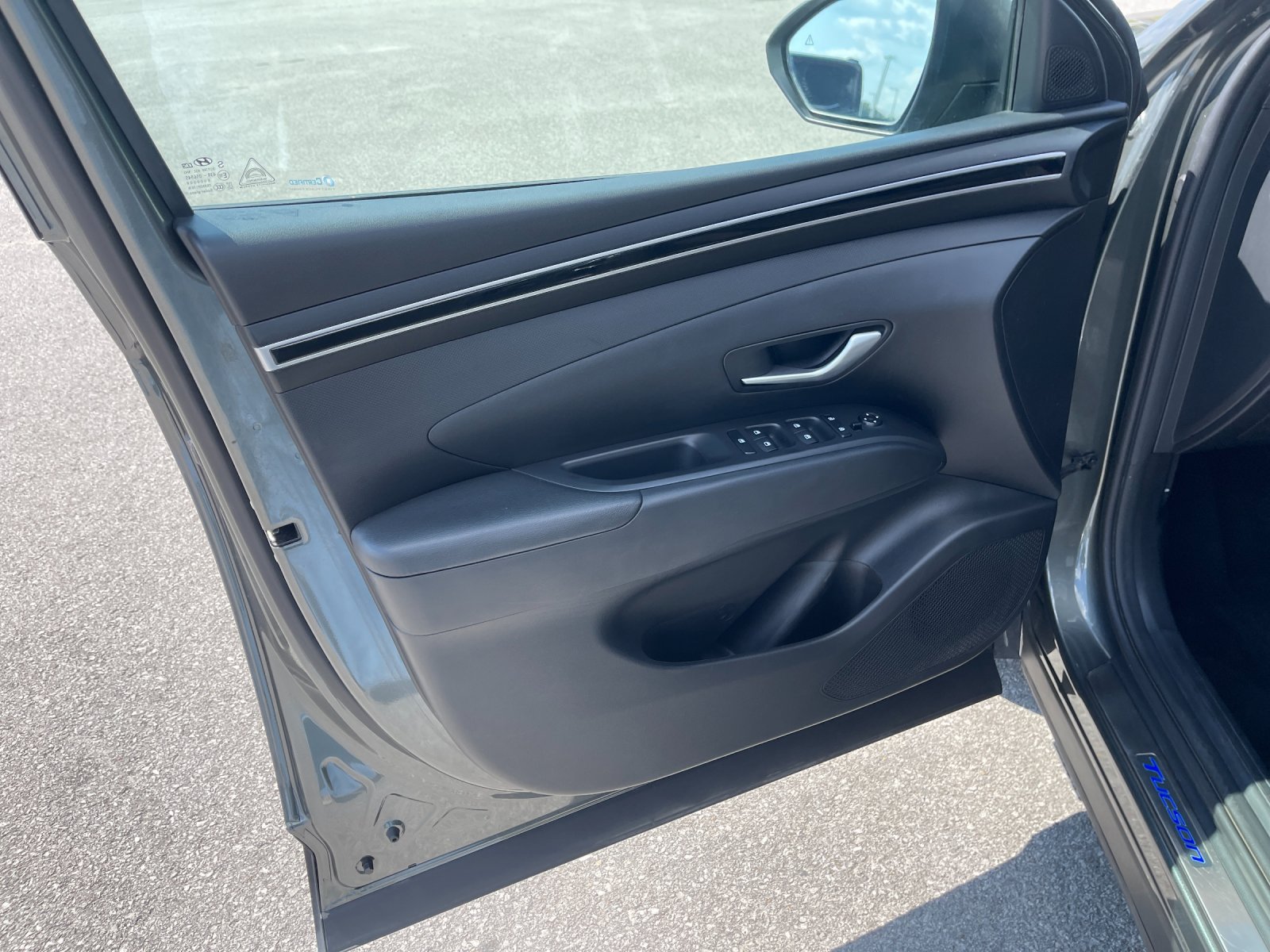 Used 2023 Gray Hyundai SEL image 11